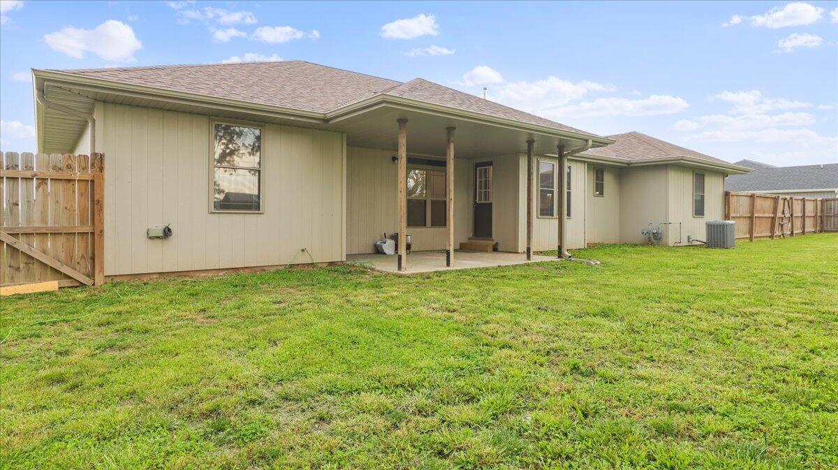 2606 Country Drive Property Photo 5