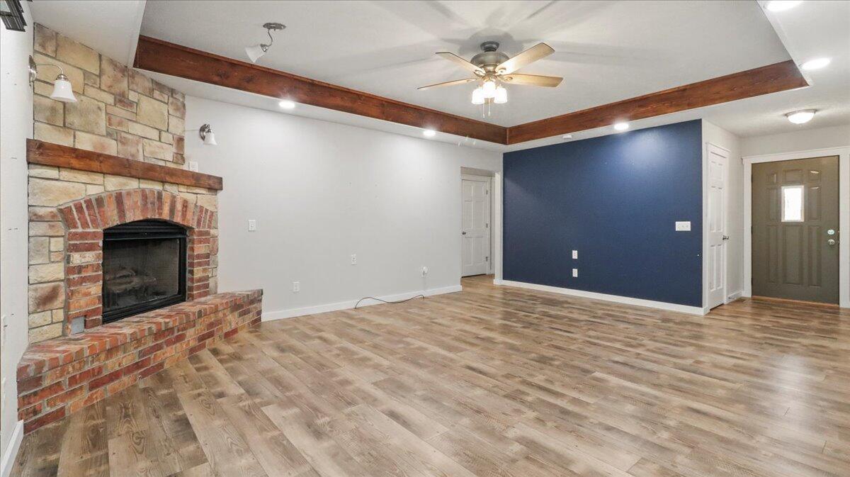 2606 Country Drive Property Photo 6