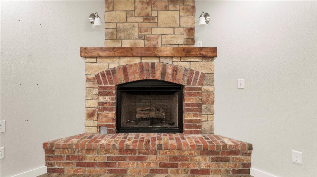 2606 Country Drive Property Photo 8