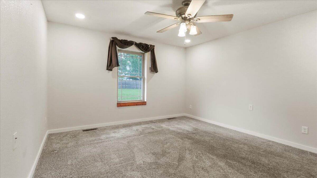 2606 Country Drive Property Photo 32
