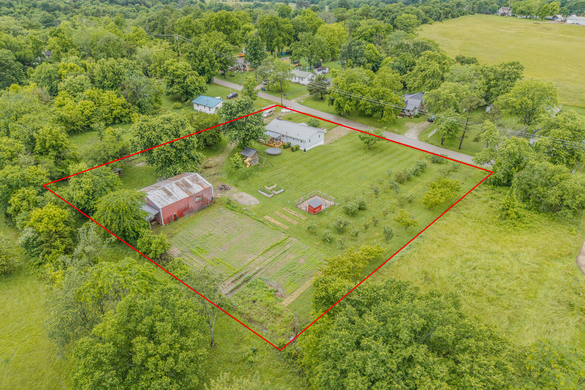 2144 Ledge Rock Road Property Photo 4