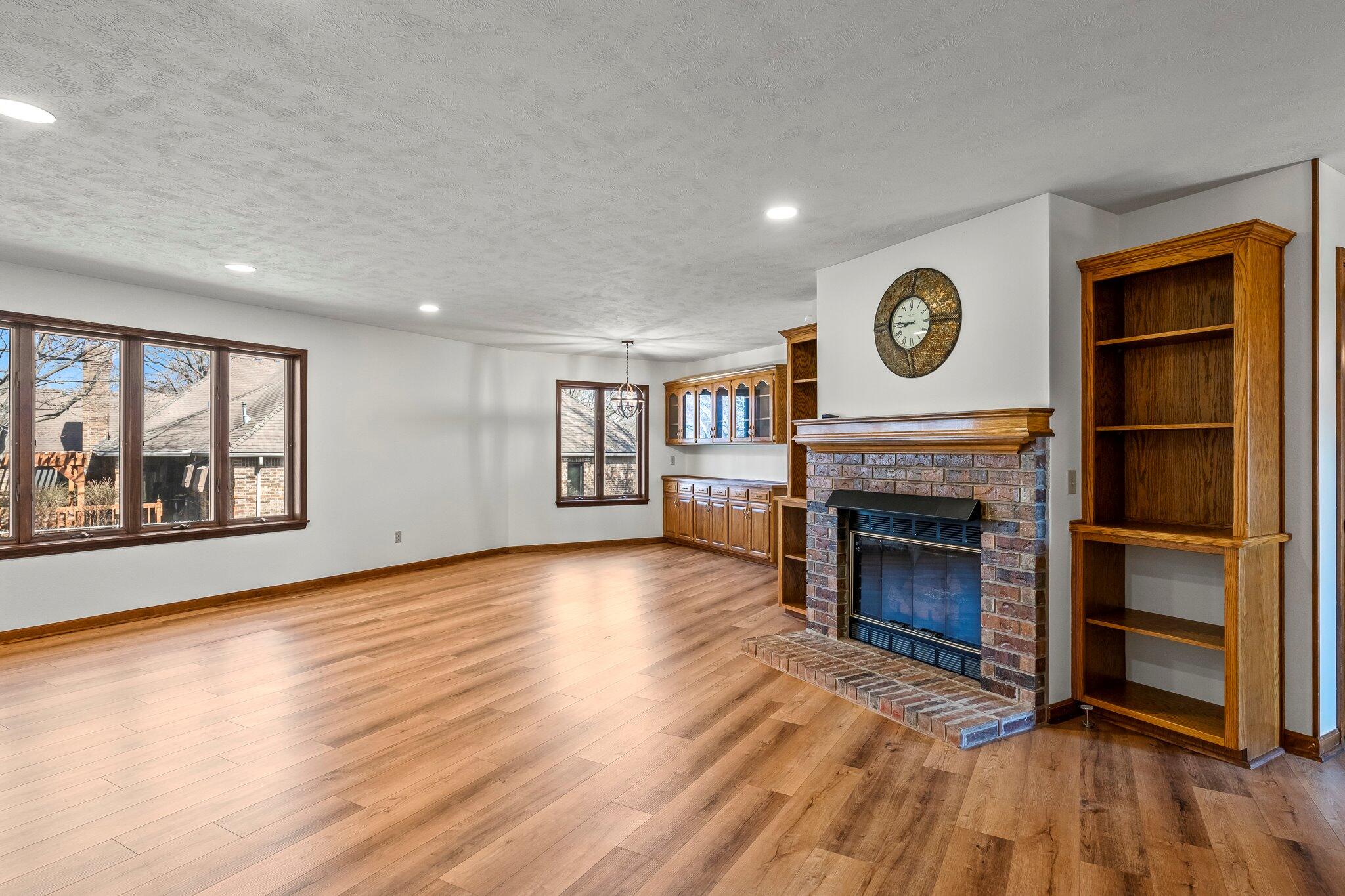 3131 East Southern Hills Boulevard Property Photo 5