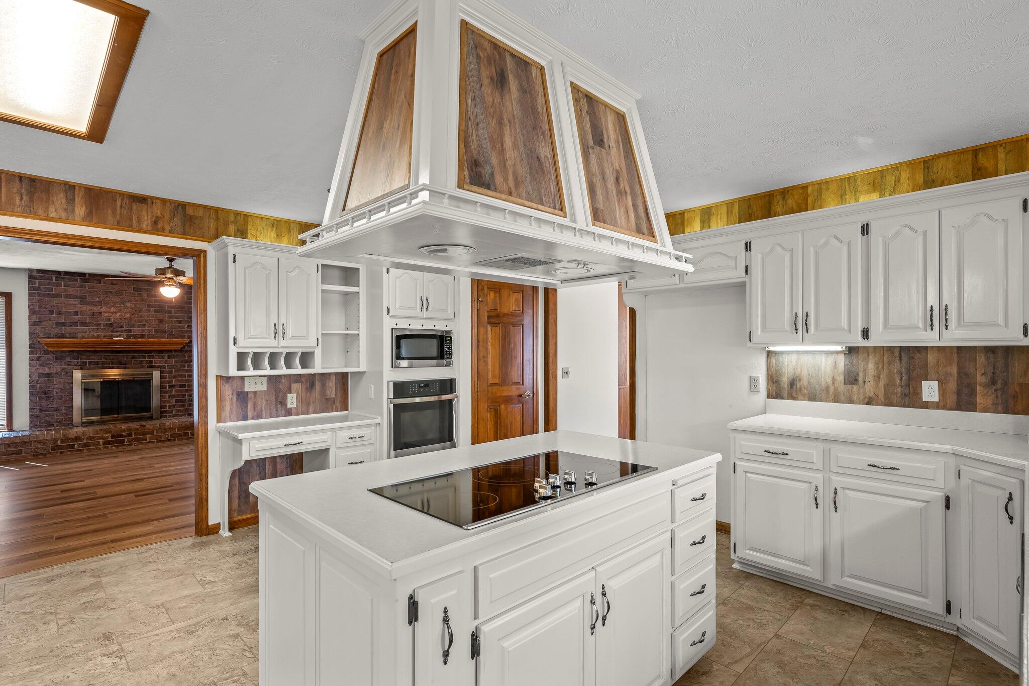 3131 East Southern Hills Boulevard Property Photo 11