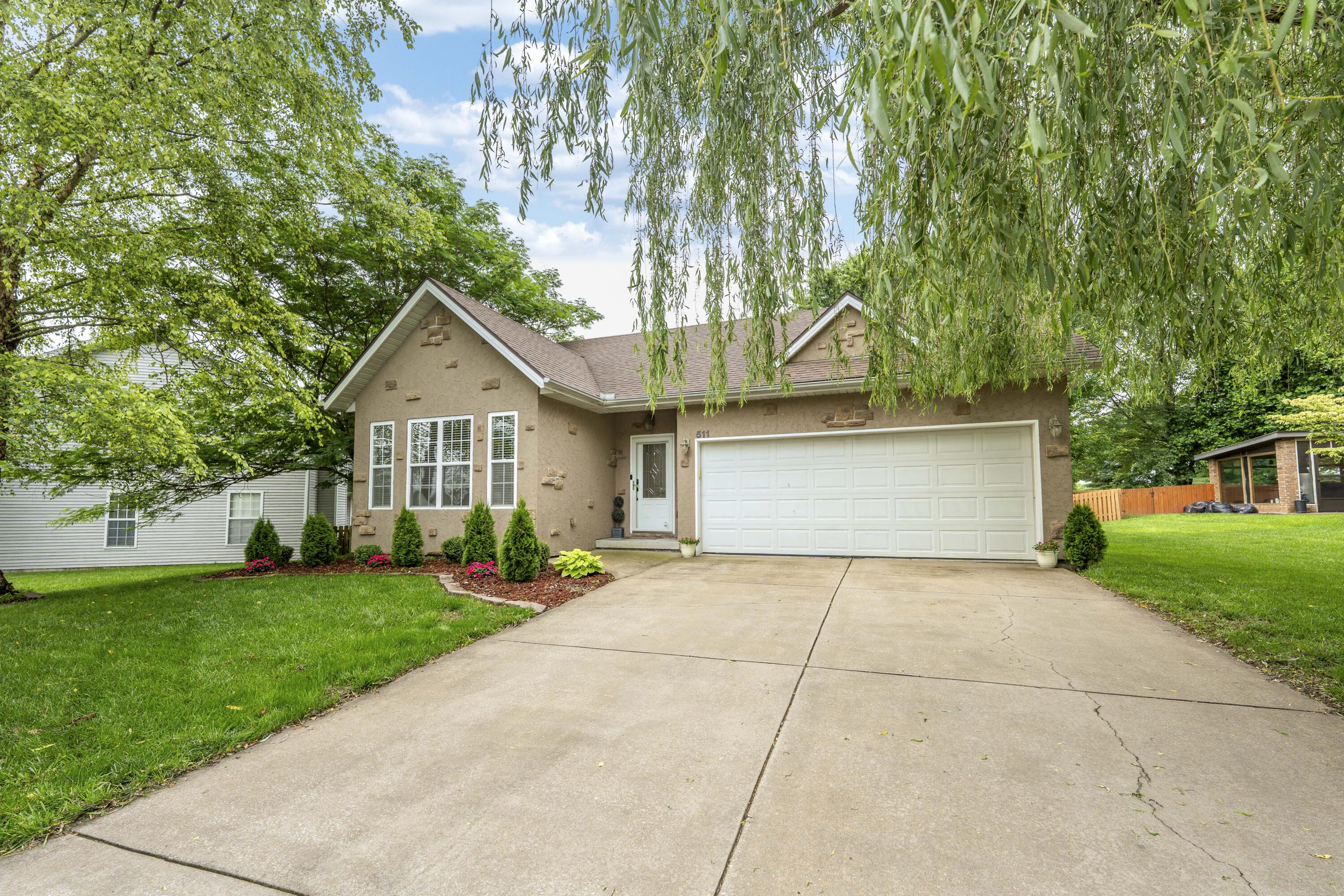 511 Thunderbird Drive Property Photo 2
