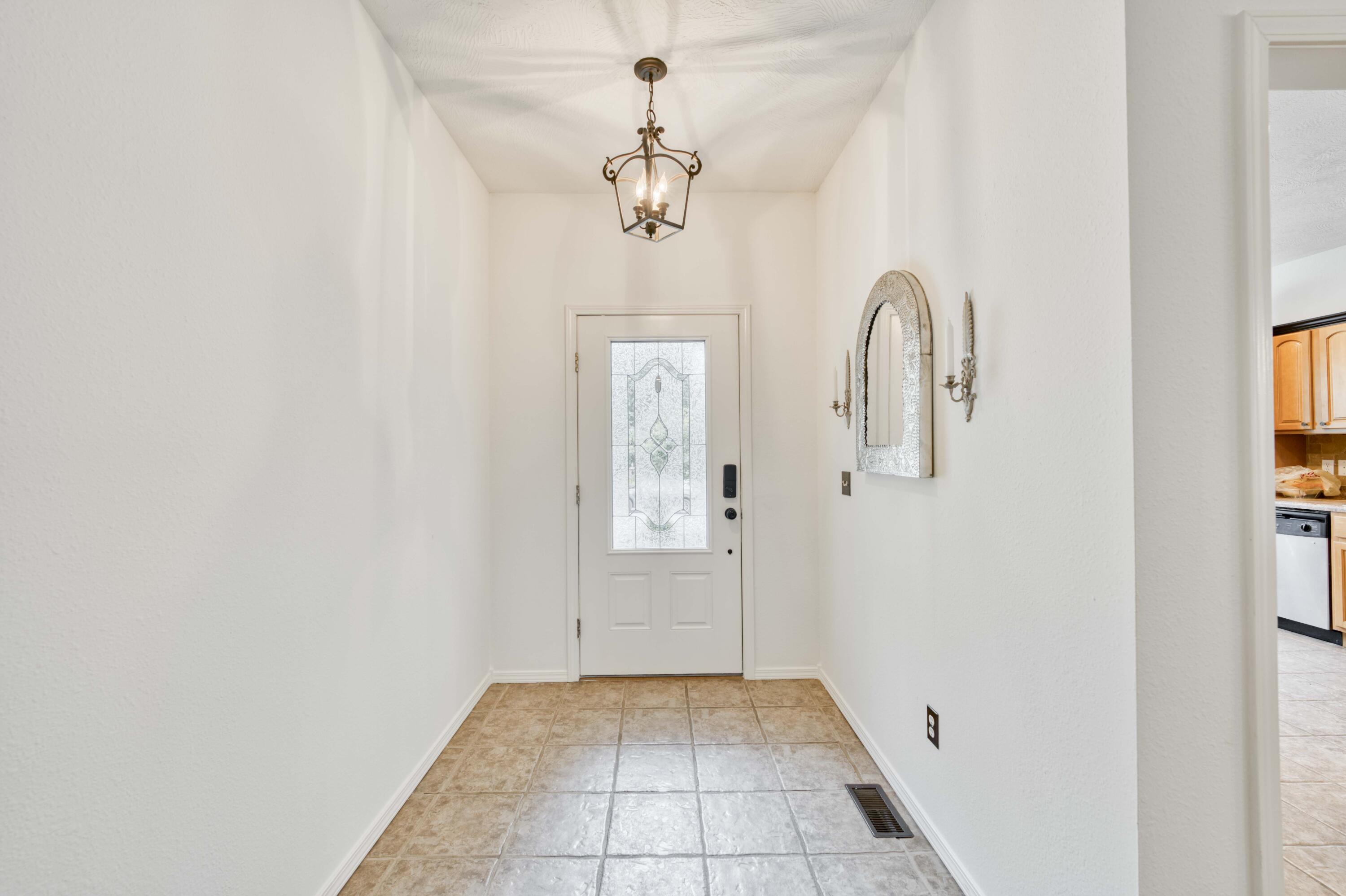 511 Thunderbird Drive Property Photo 4