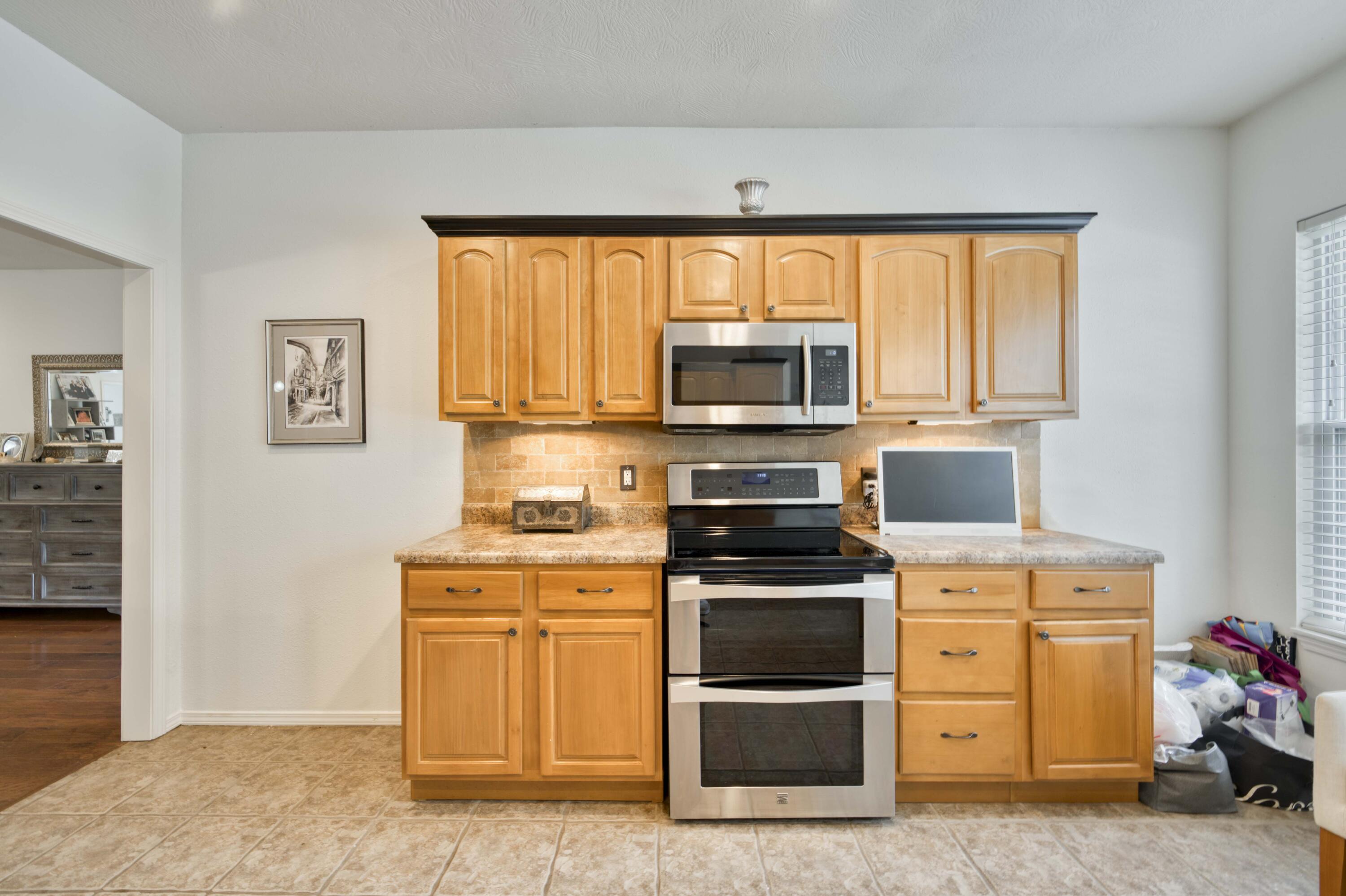 511 Thunderbird Drive Property Photo 9