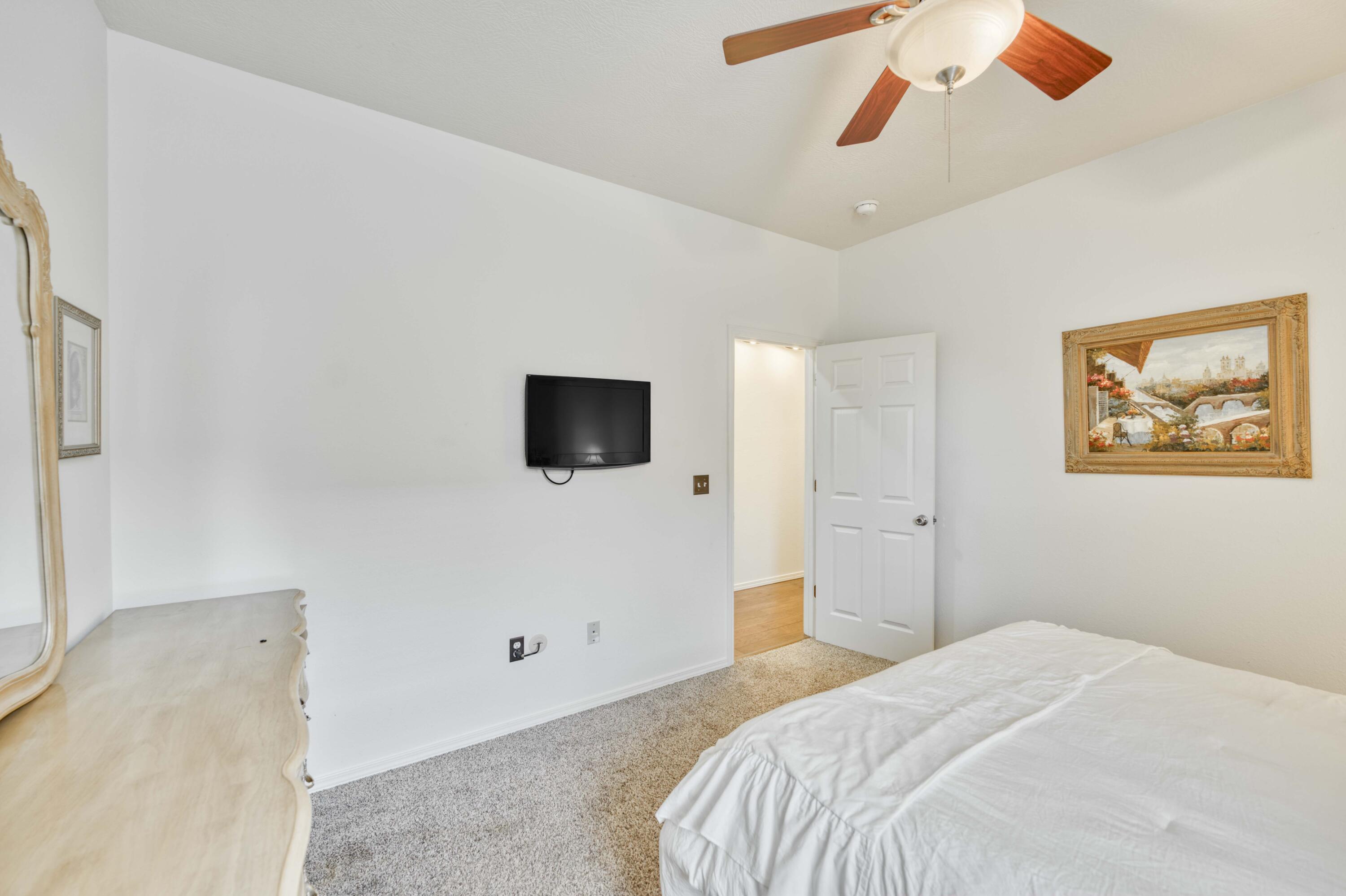 511 Thunderbird Drive Property Photo 16