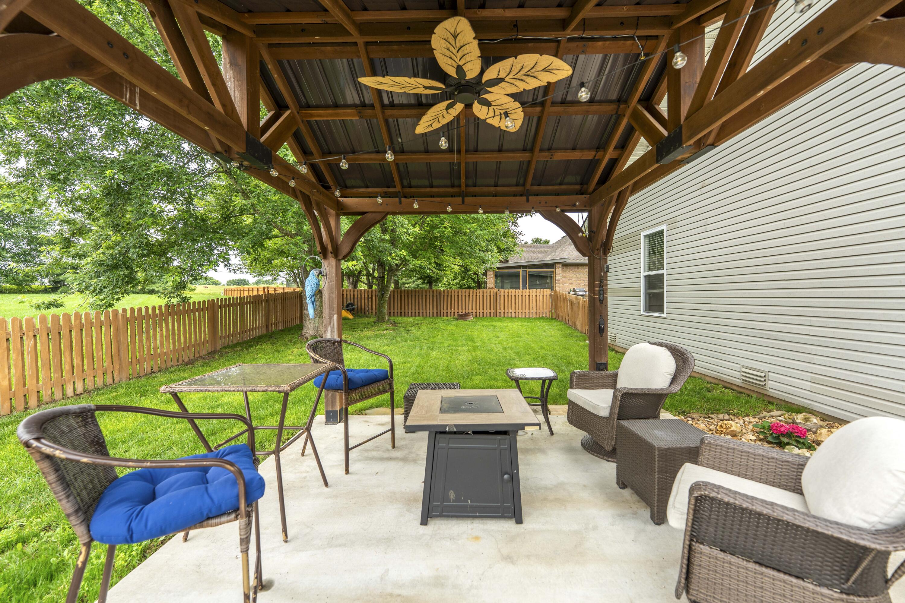 511 Thunderbird Drive Property Photo 30