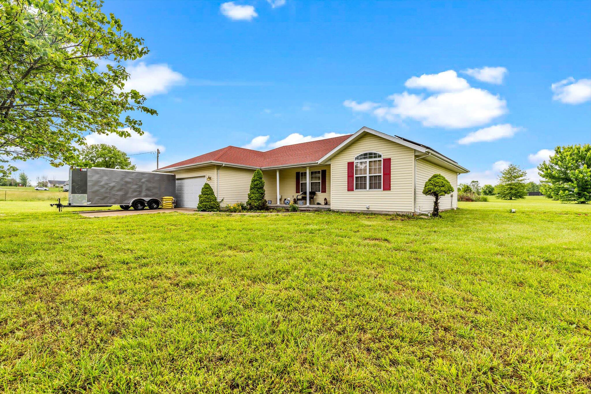 1640 East 541st Road Property Photo 1