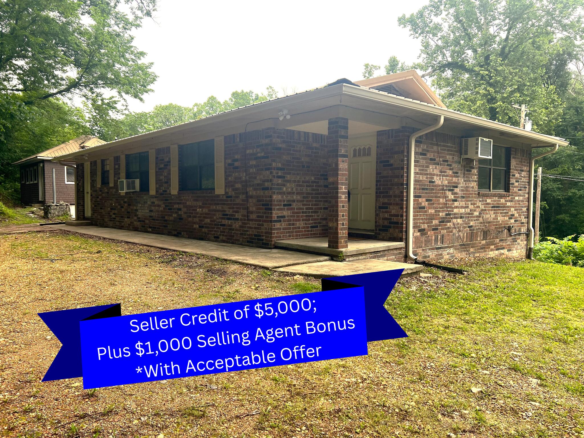 321 Highway F Property Photo 1
