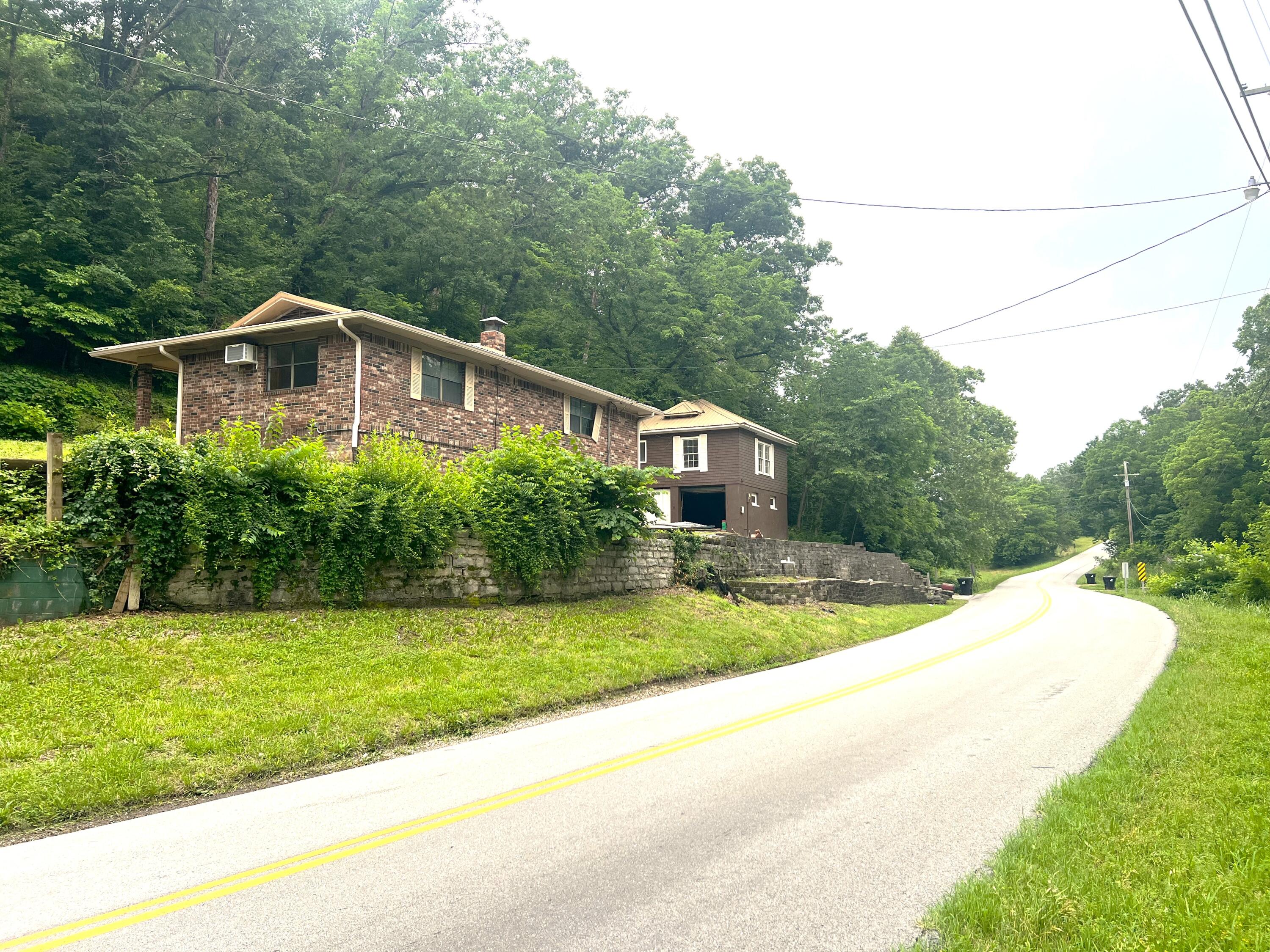 321 Highway F Property Photo 7