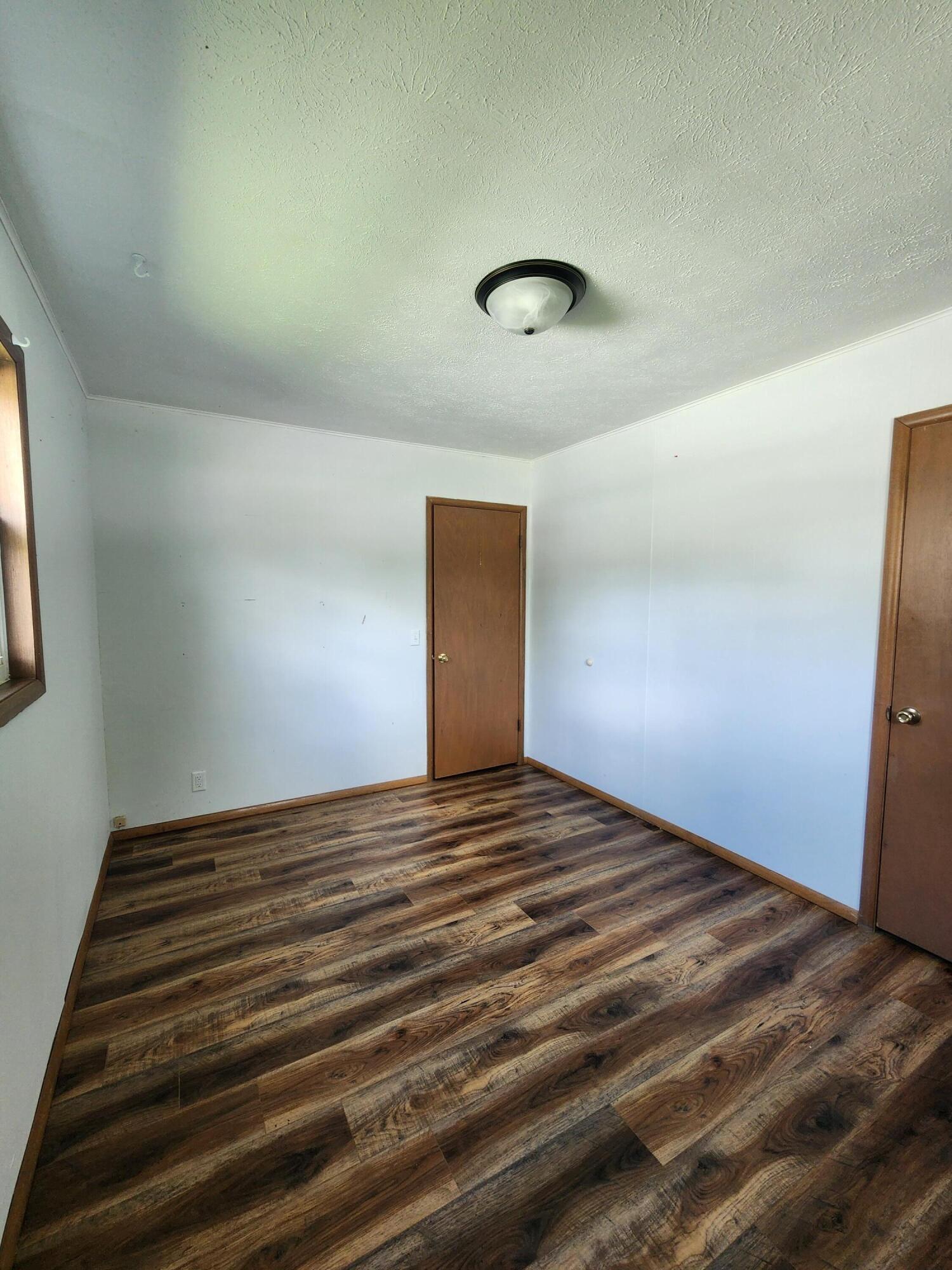 728 East Auburn Street Property Photo 18