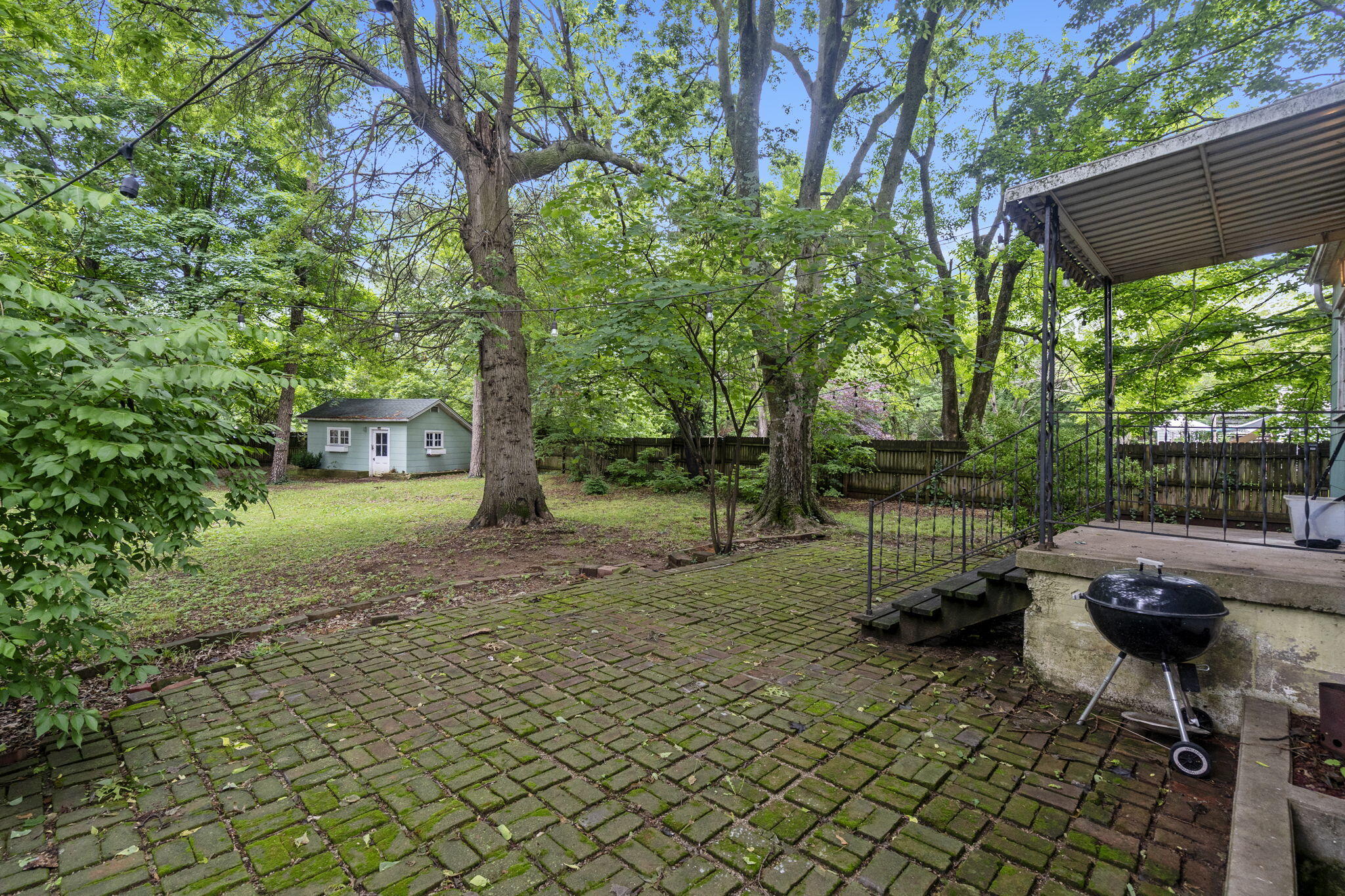 704 West Tracy Street Property Photo 5