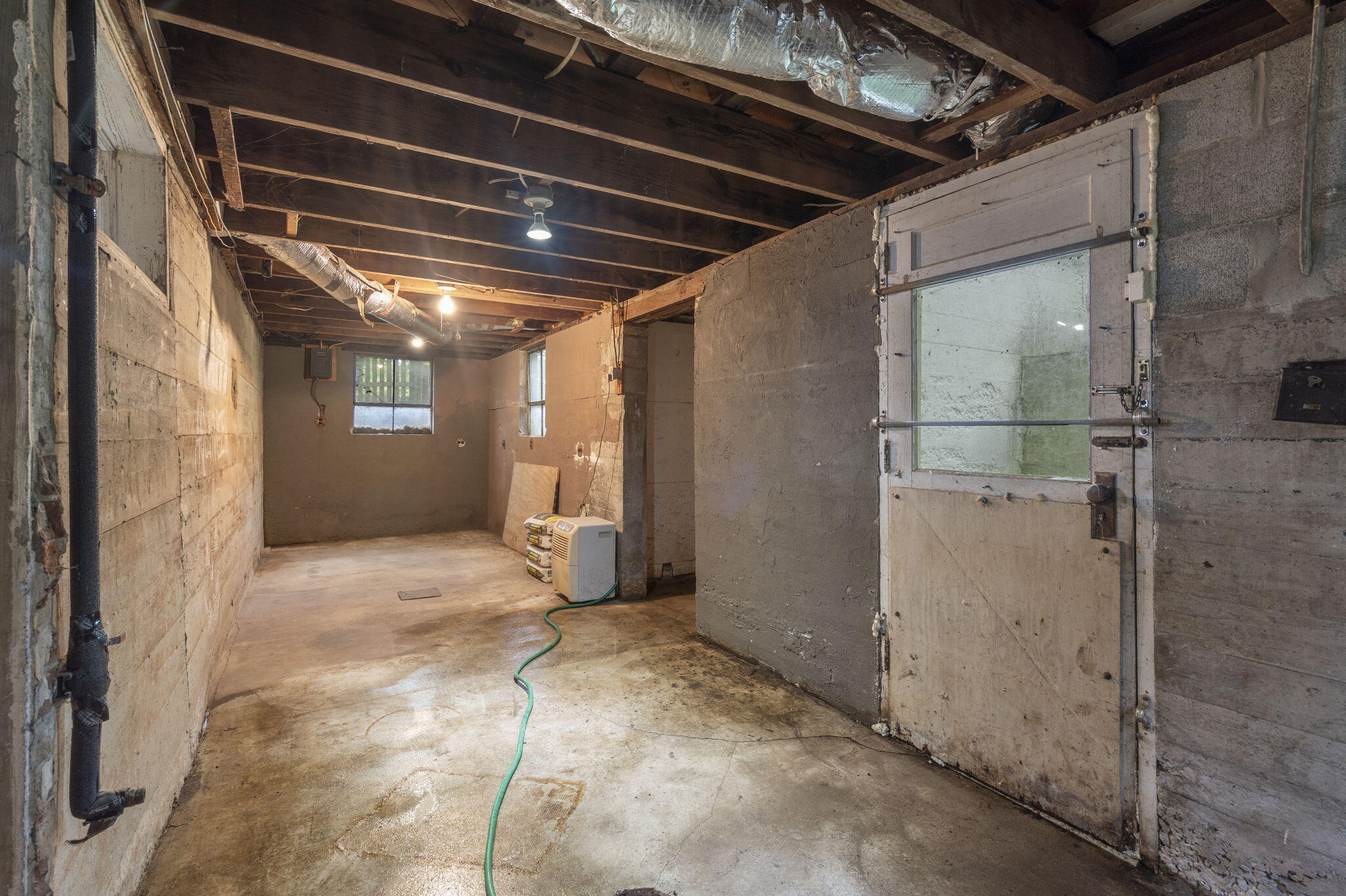 704 West Tracy Street Property Photo 25