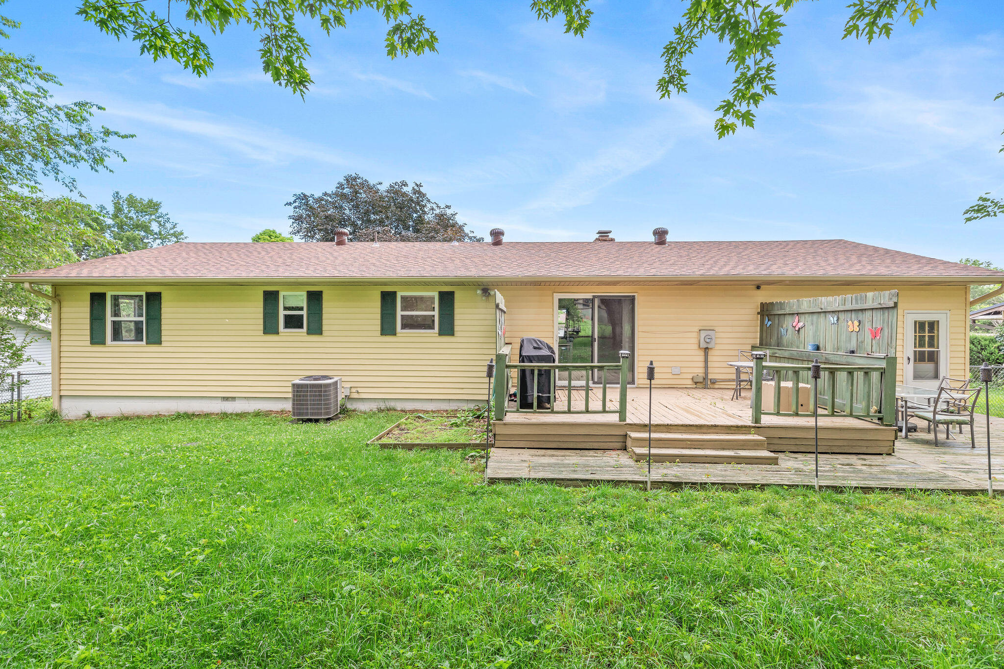 225 Elim Street Property Photo 19