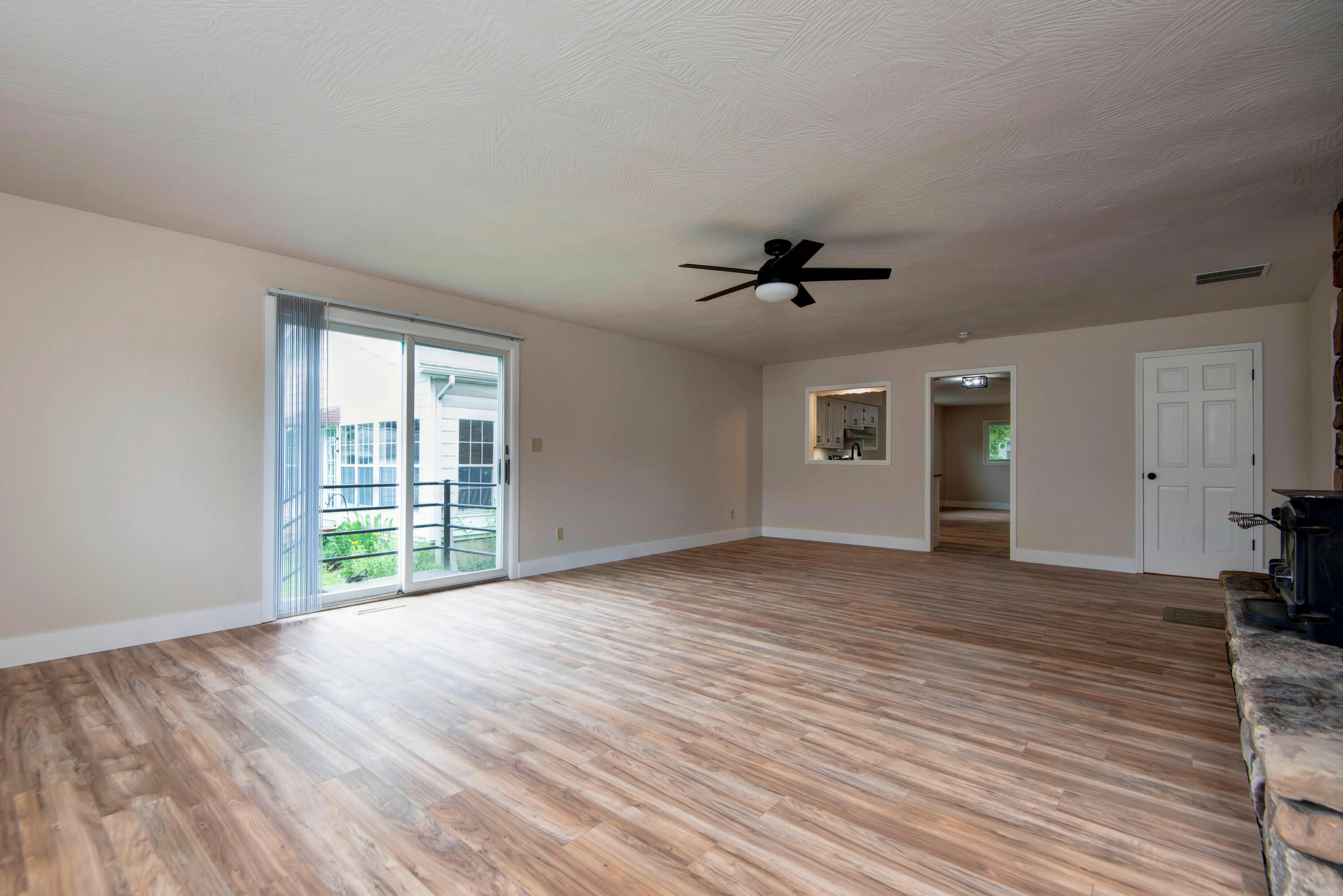 1317 South Maryland Avenue Property Photo 12