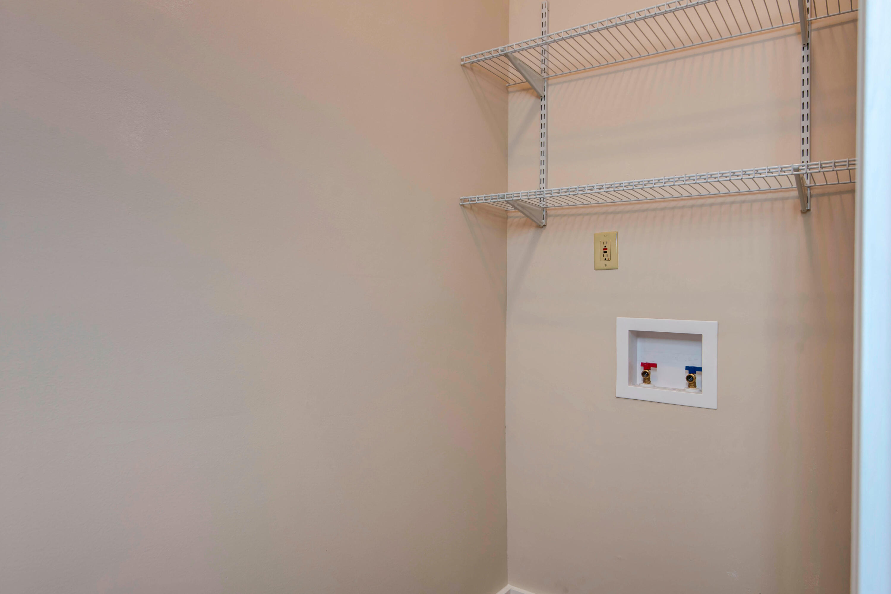 1317 South Maryland Avenue Property Photo 20