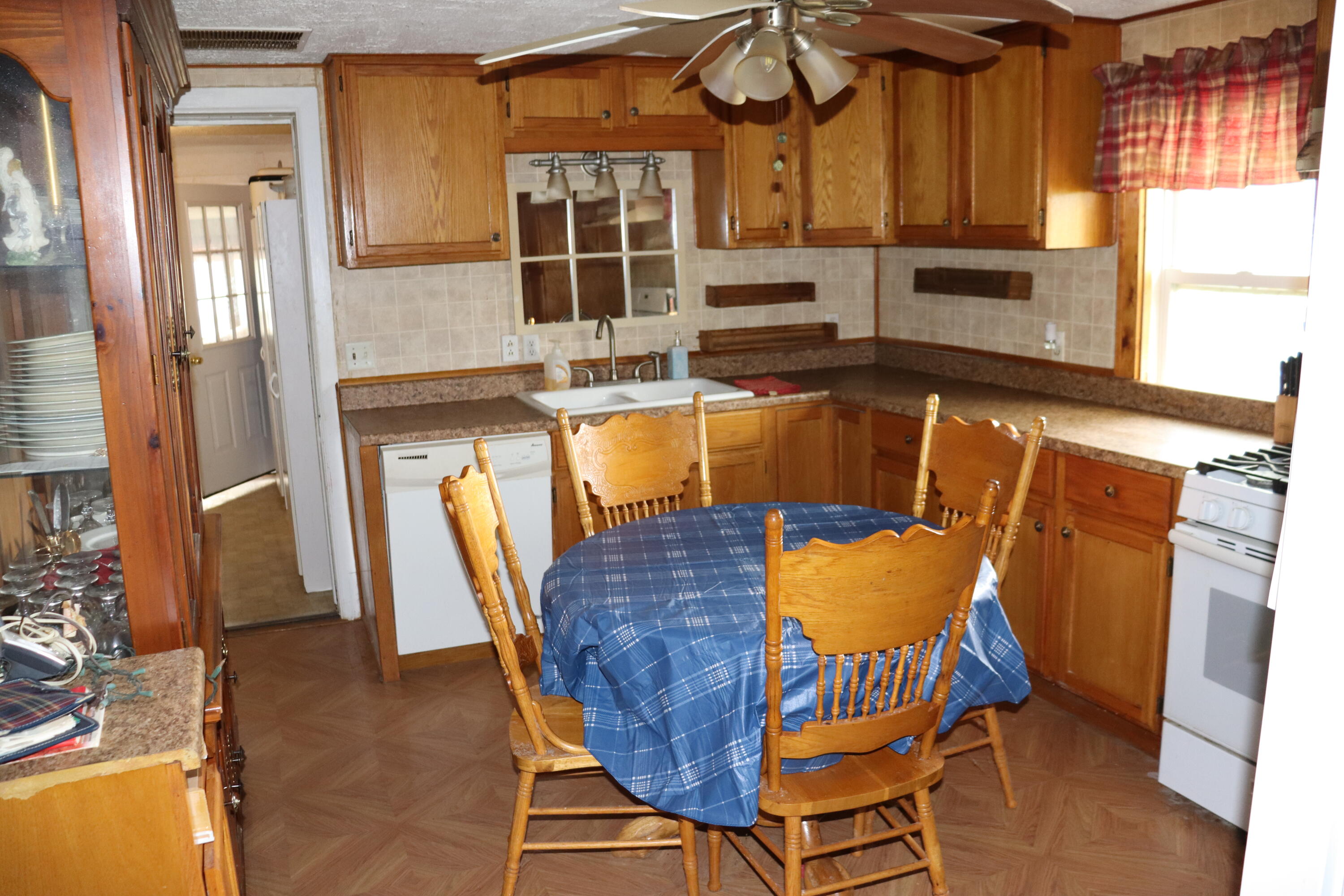 4317 P Road Property Photo 6