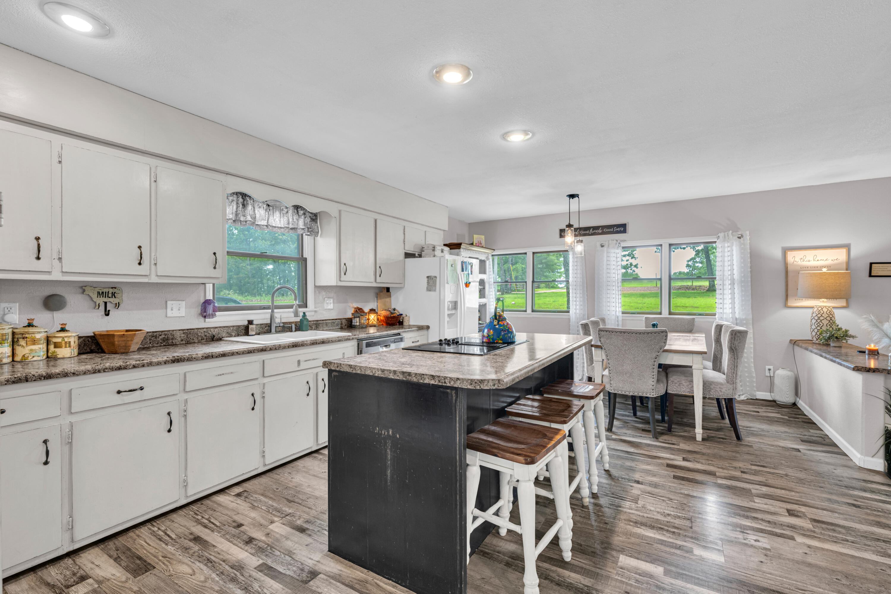 21371 Howell Road Property Photo 10