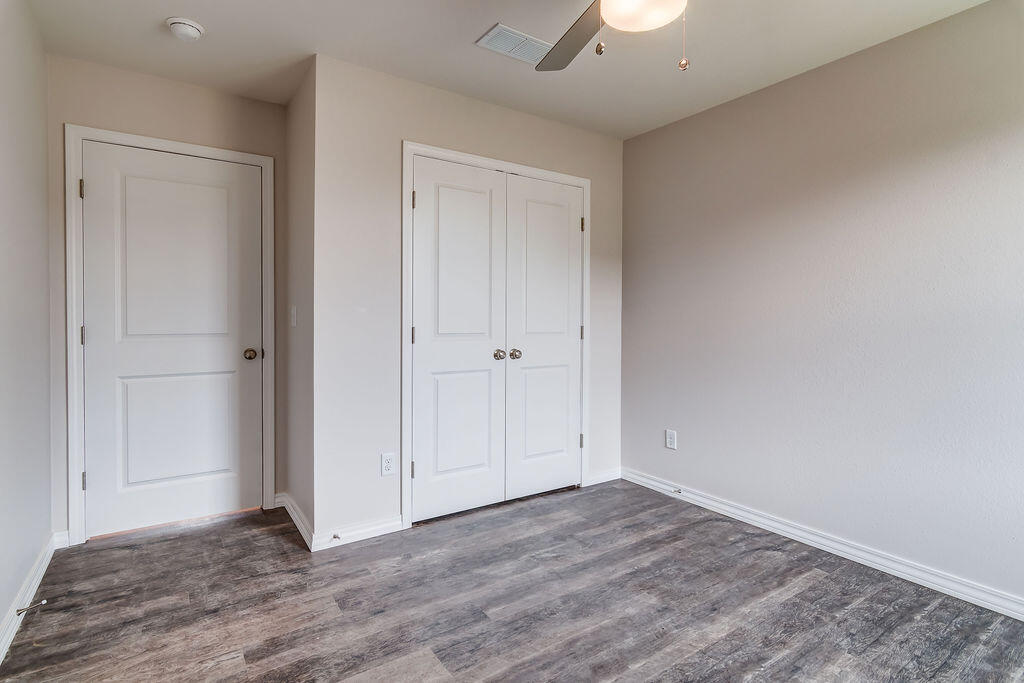 925 South Deerfield Court Property Photo 36