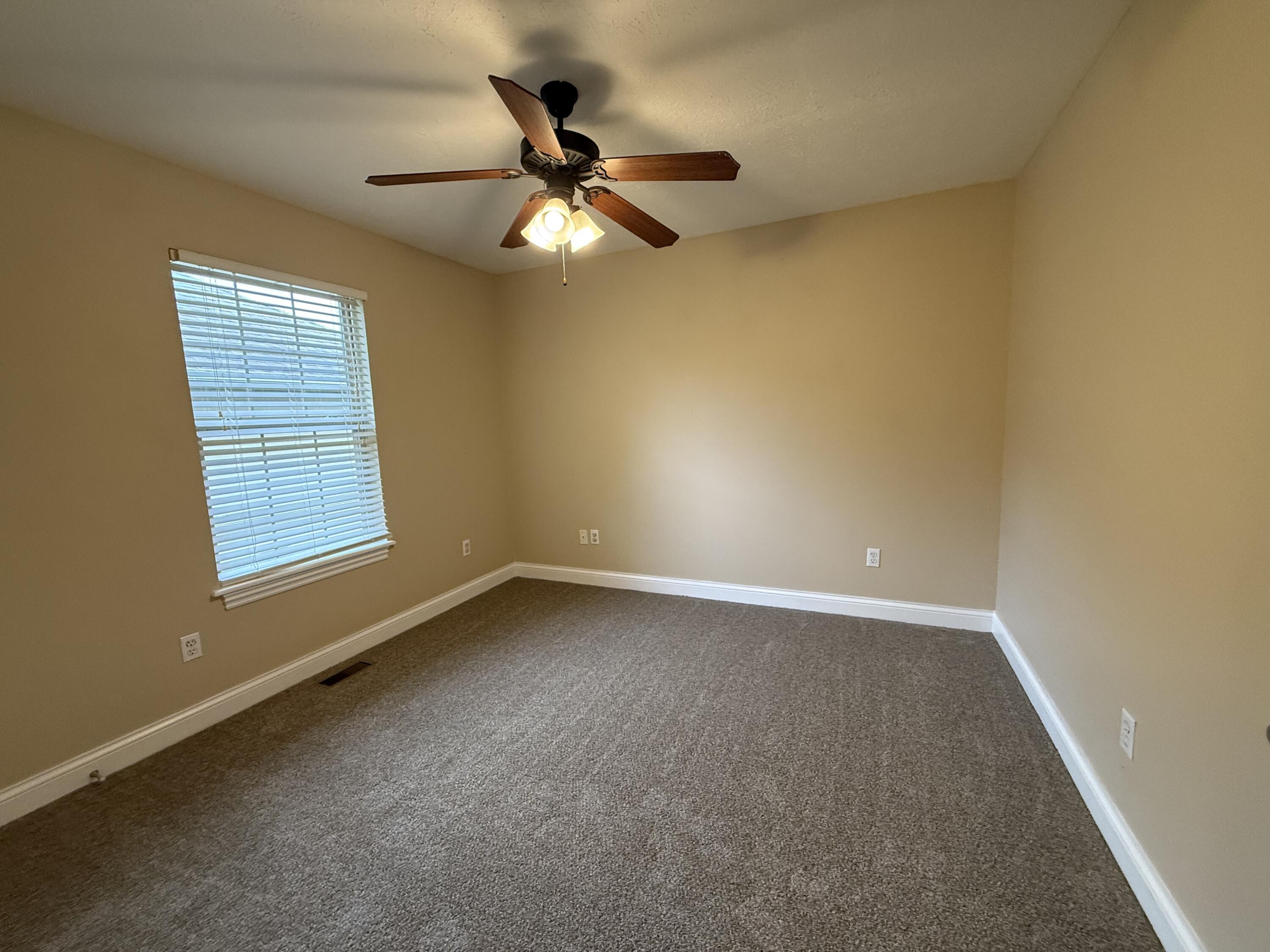 895 West Linwood Avenue Property Photo 17