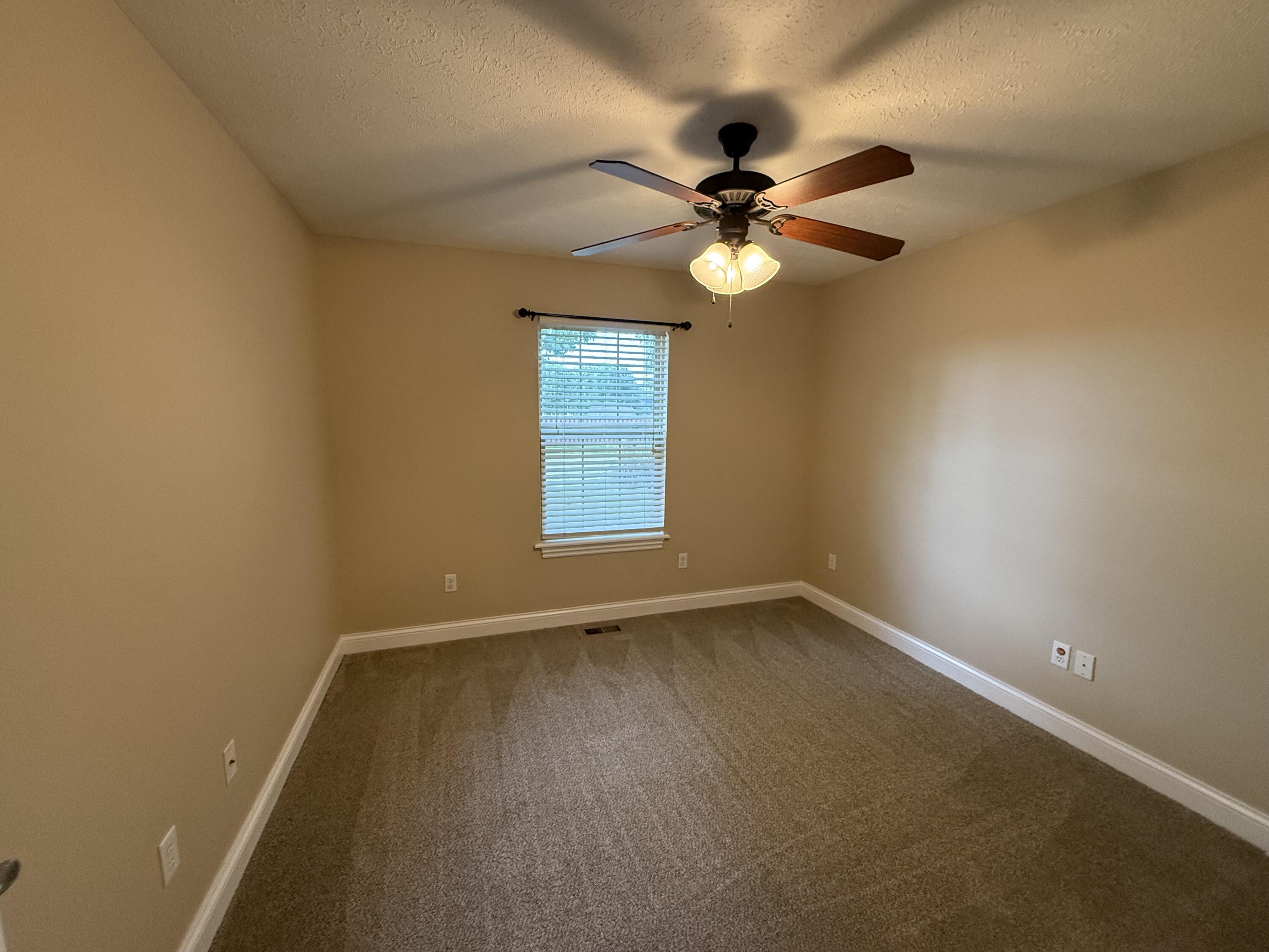895 West Linwood Avenue Property Photo 18