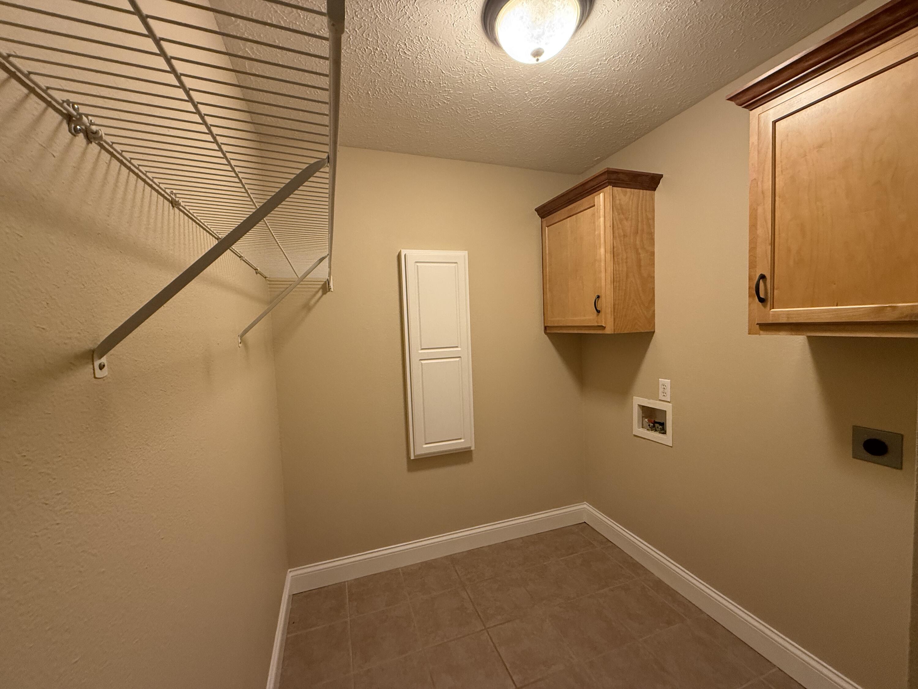 895 West Linwood Avenue Property Photo 20
