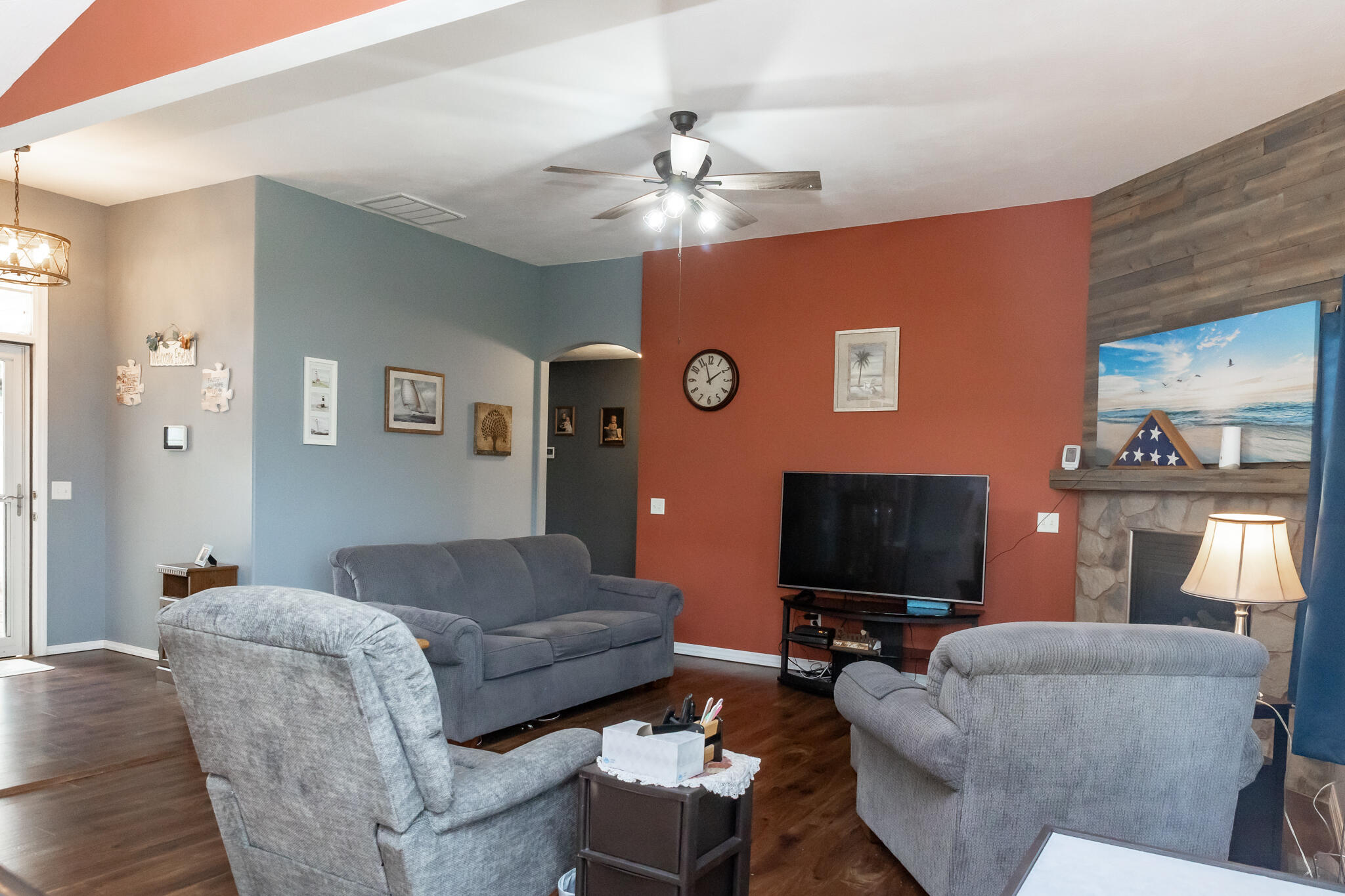 4413 North Branavy Avenue Property Photo 6
