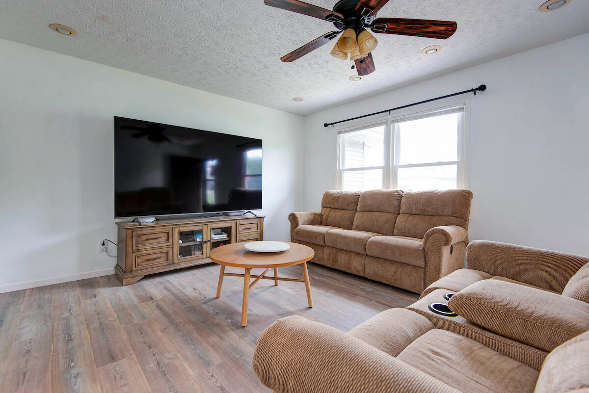 701 Spruce Street Property Photo 5