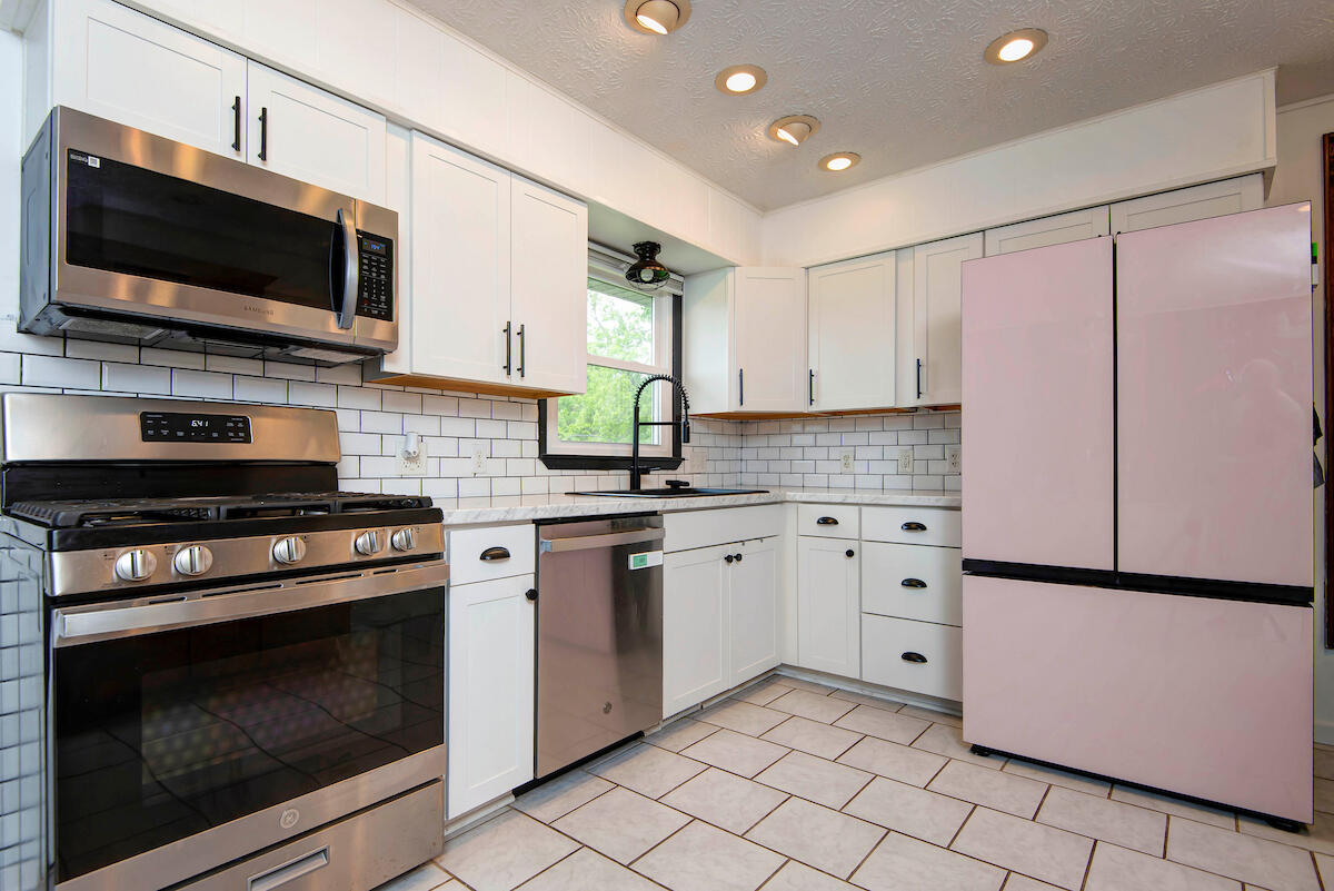 701 Spruce Street Property Photo 7