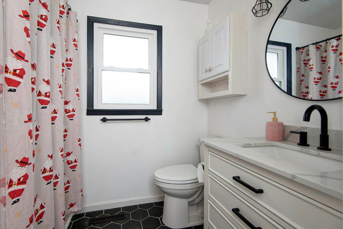 701 Spruce Street Property Photo 18