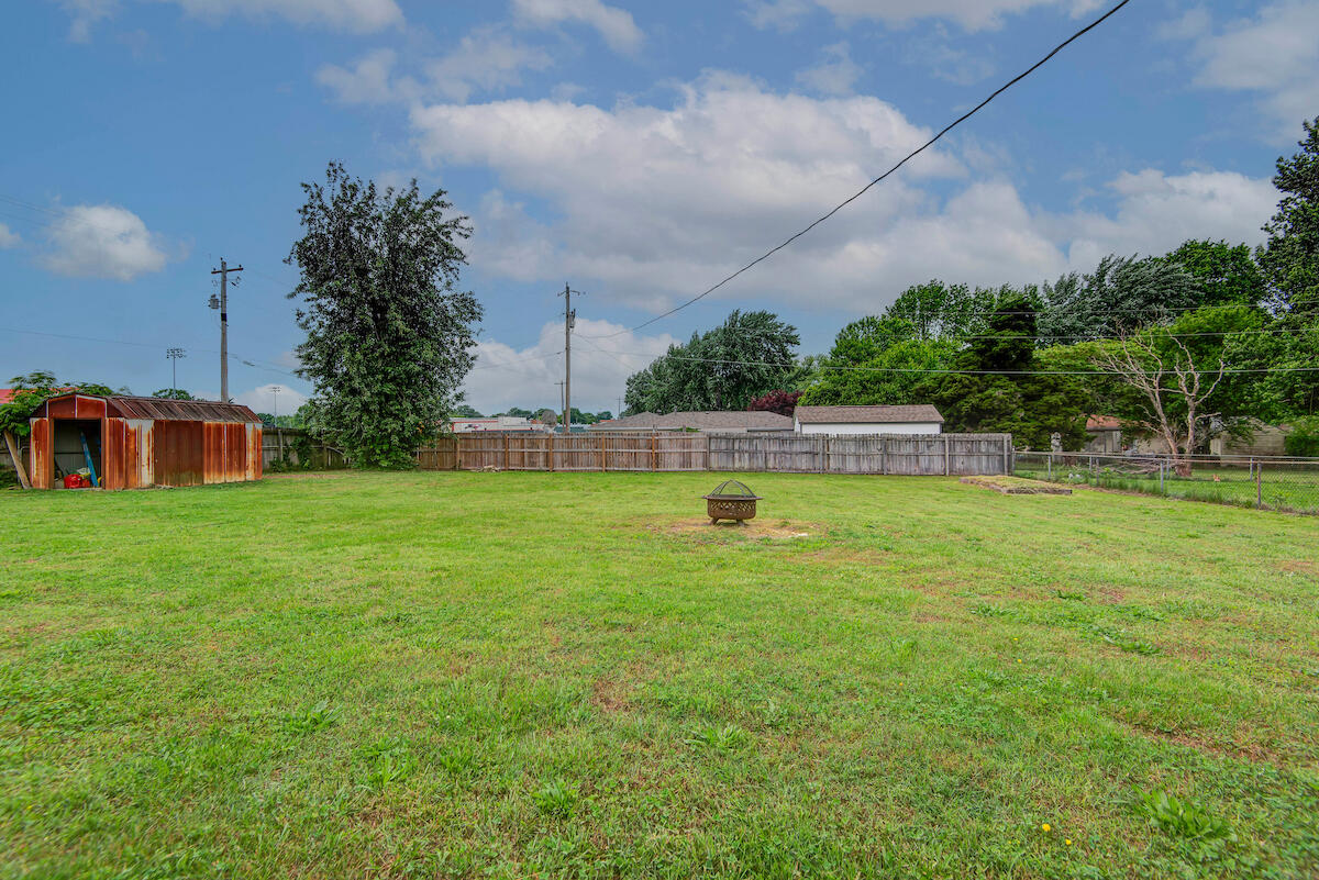 701 Spruce Street Property Photo 19