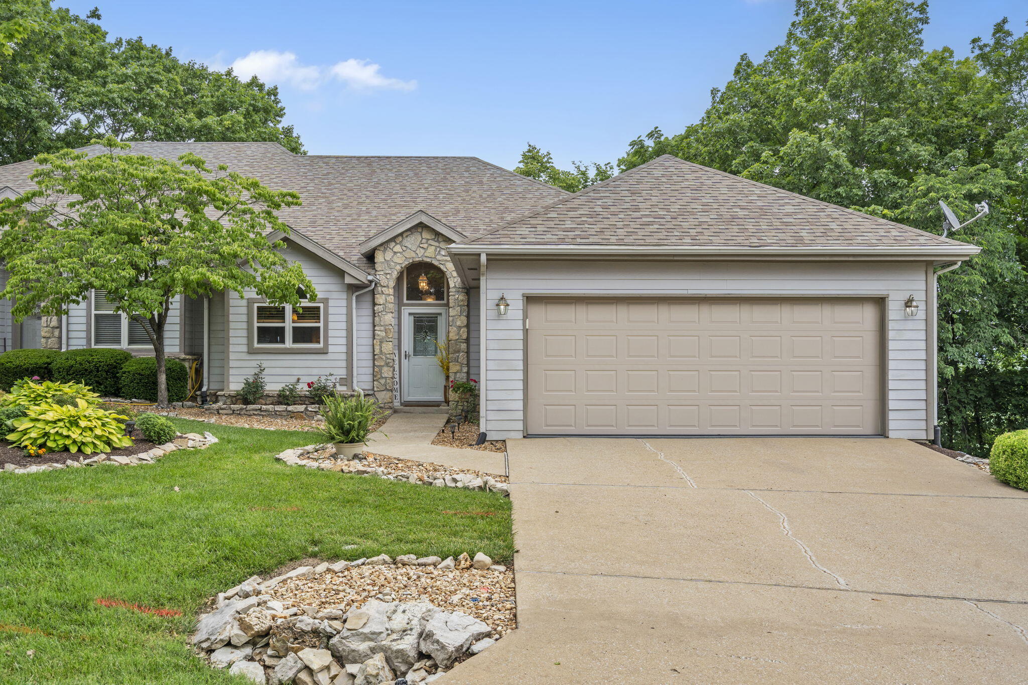 1749 Cedar Ridge Way
