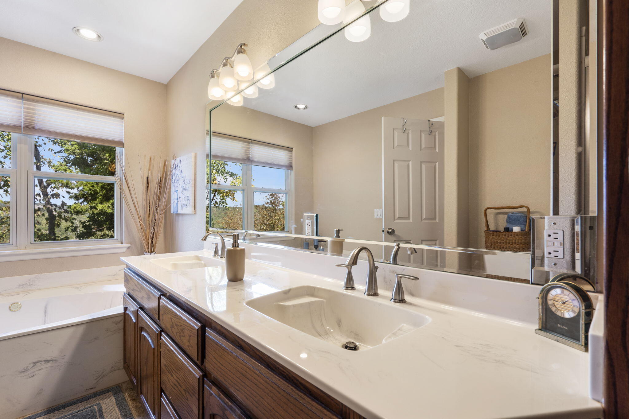 1749 Cedar Ridge Way Property Photo 19
