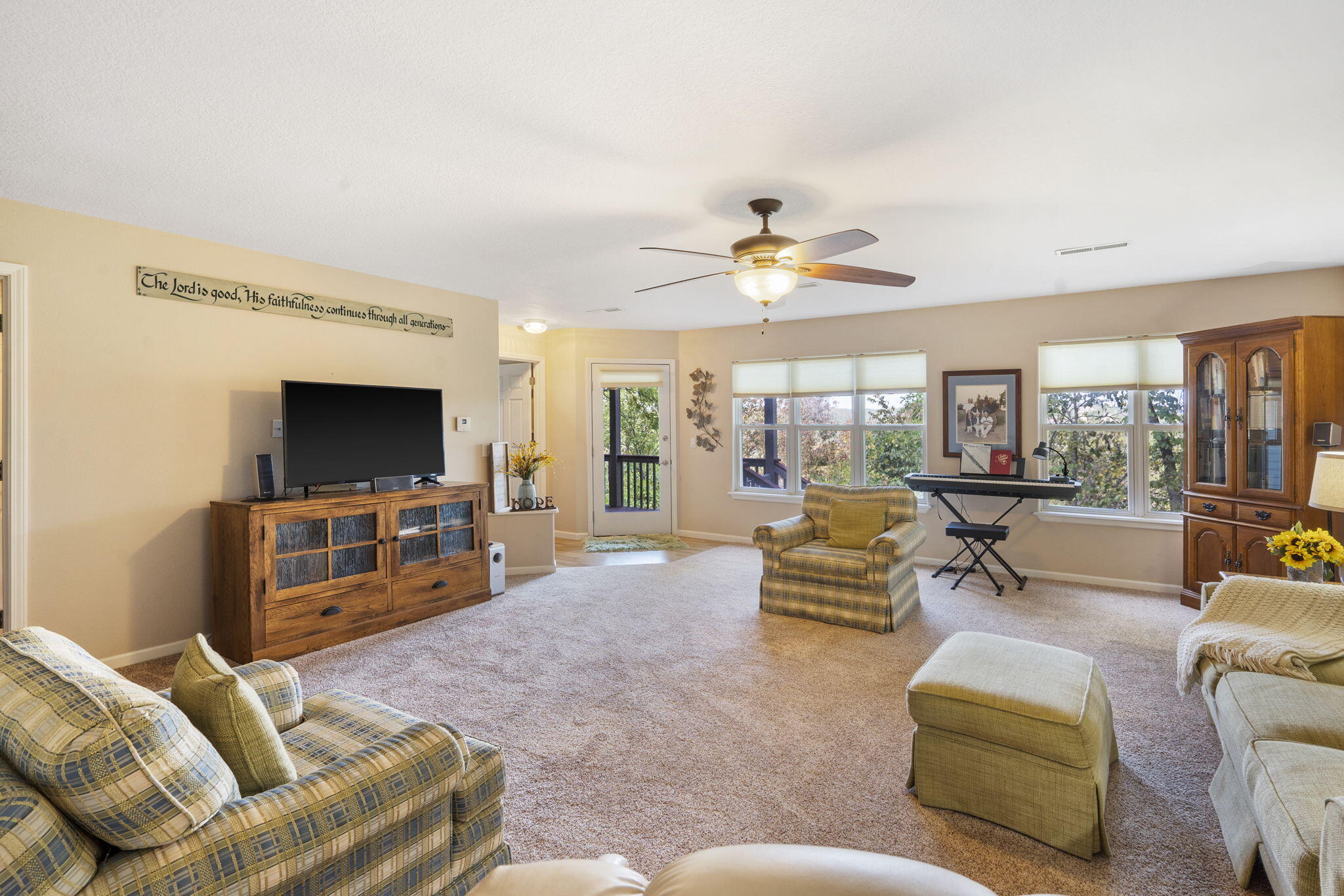 1749 Cedar Ridge Way Property Photo 27