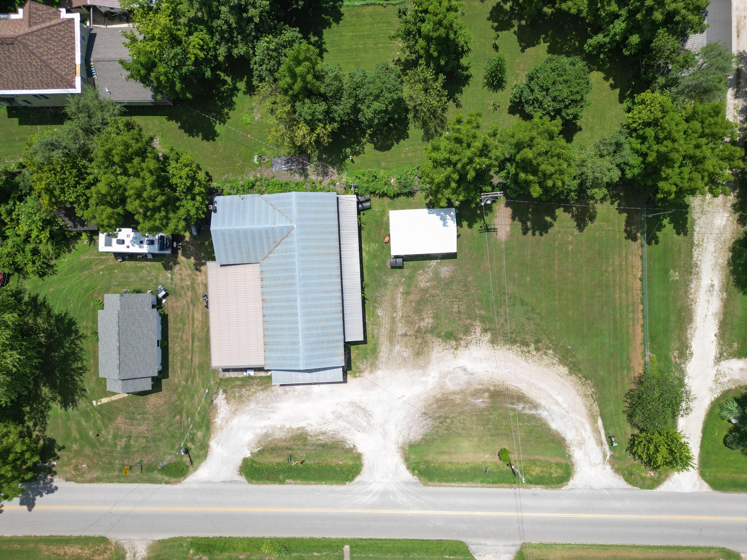 405 West Clouse Street Property Photo 2