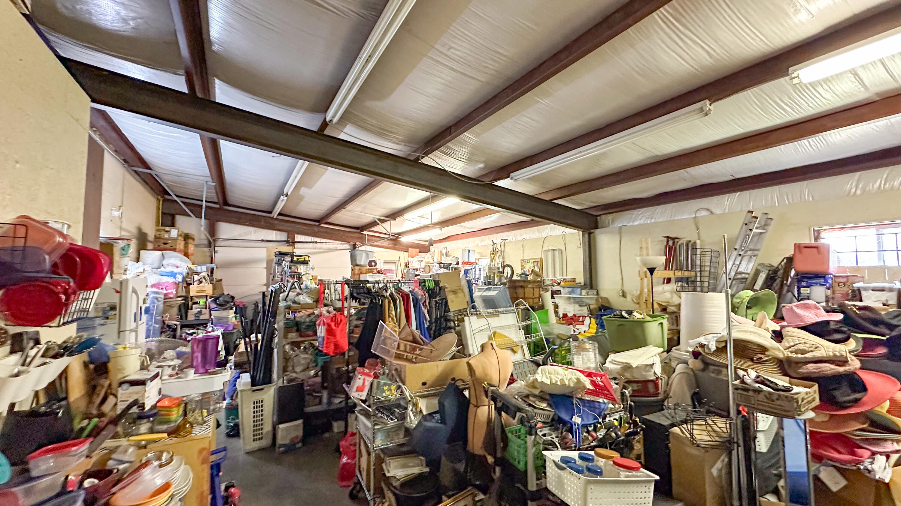 405 West Clouse Street Property Photo 24