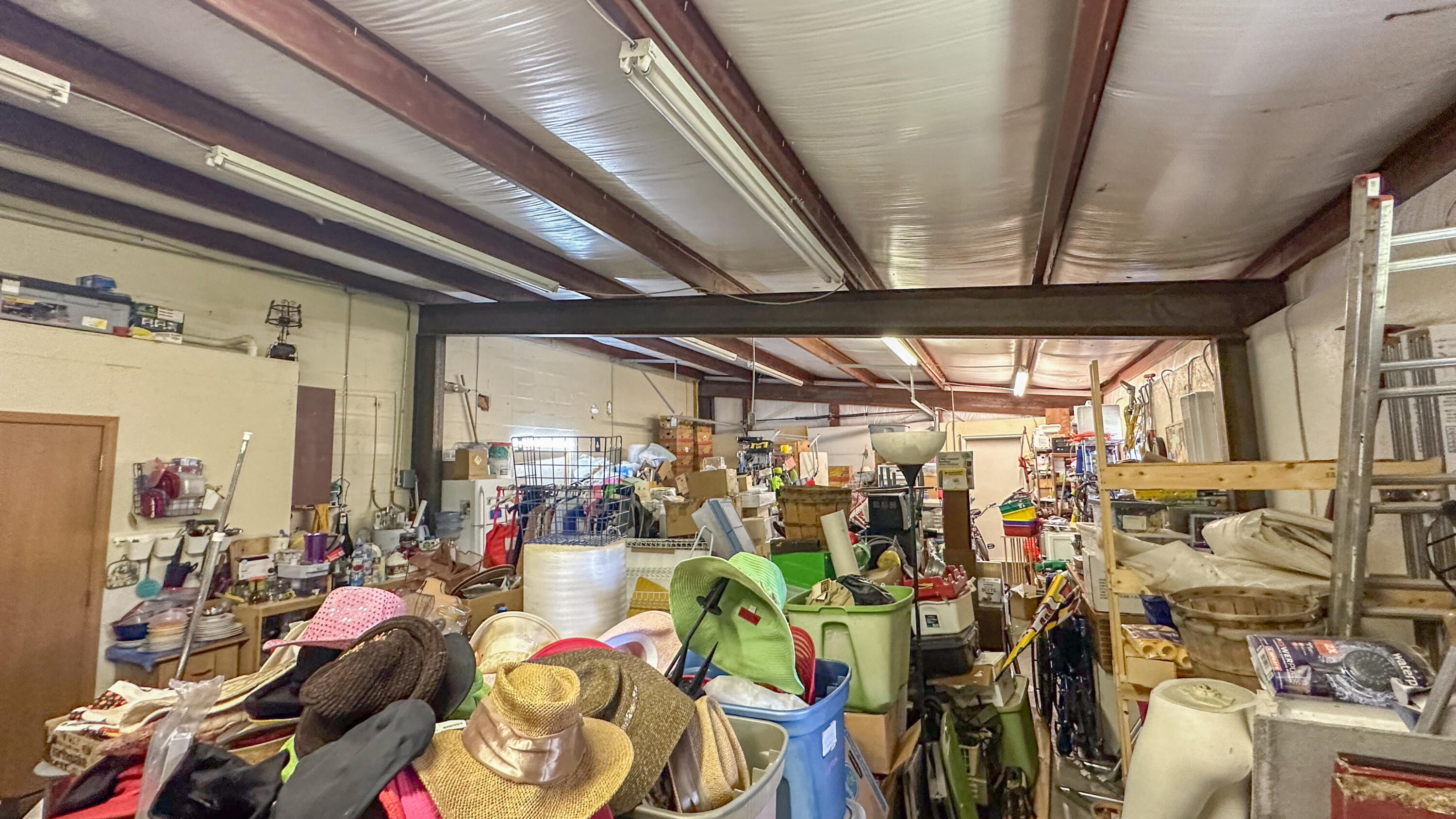 405 West Clouse Street Property Photo 25