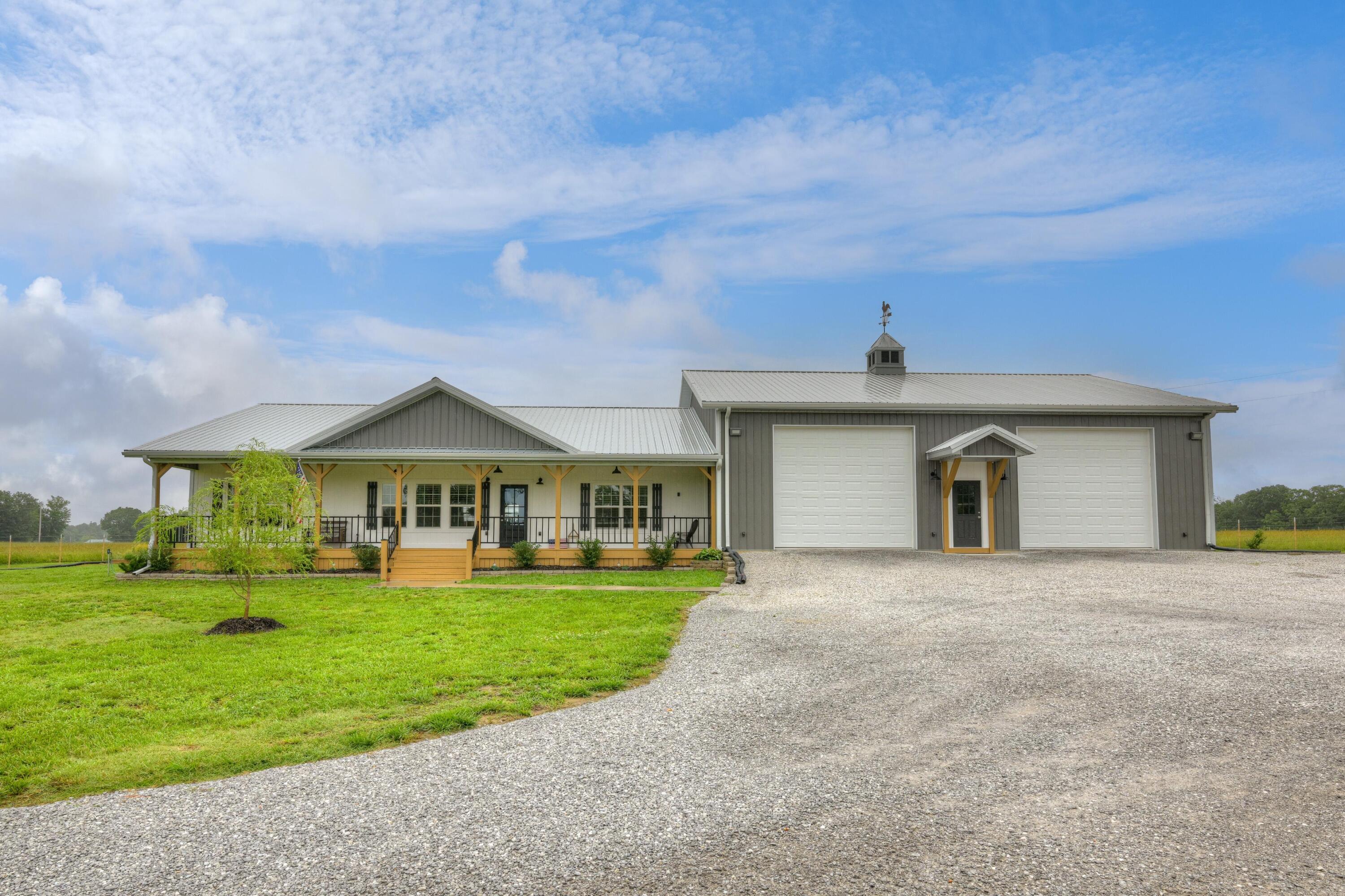 7642 Holly Road Property Photo 1