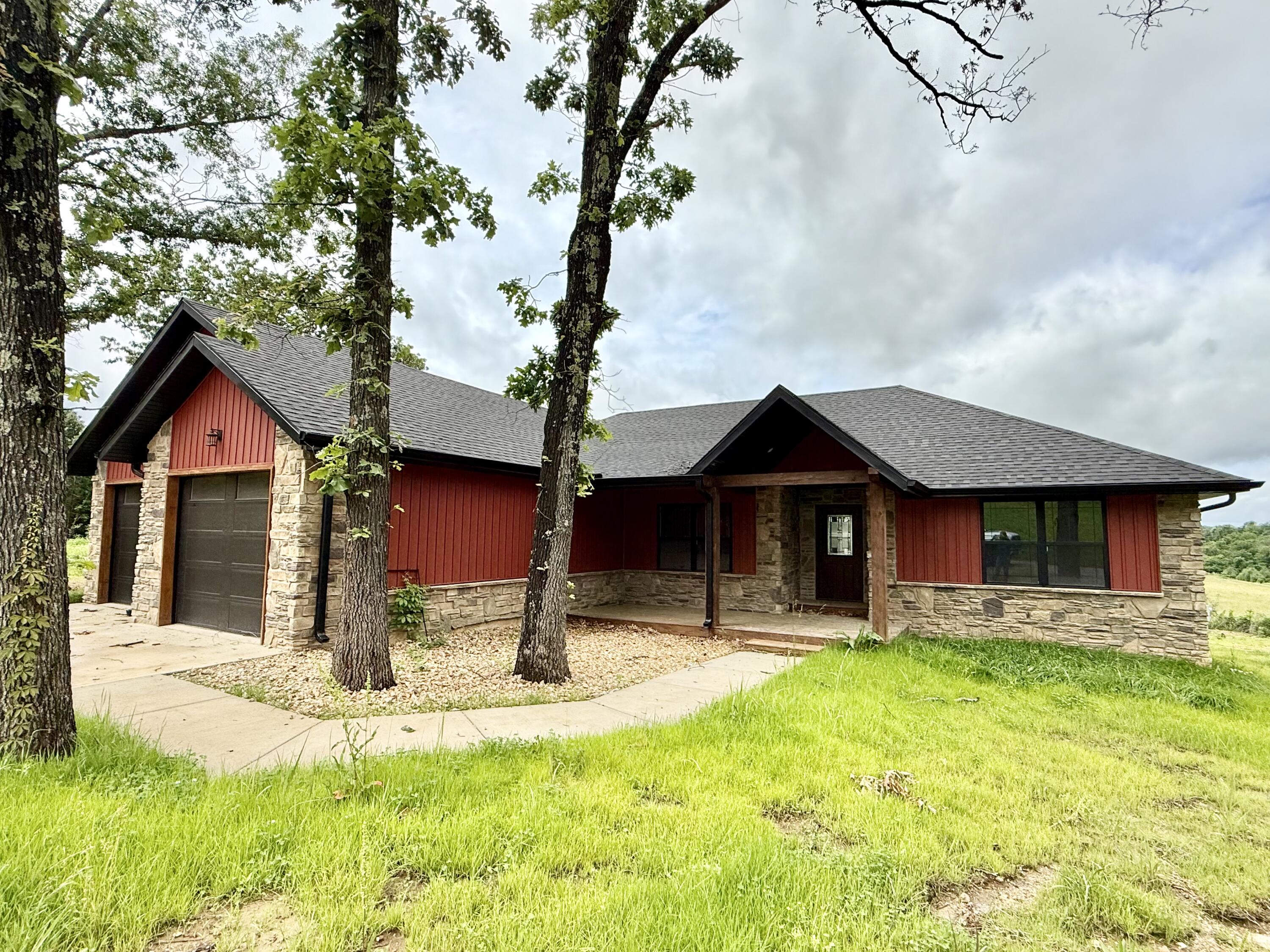 185 Sunshine Avenue Property Photo 2