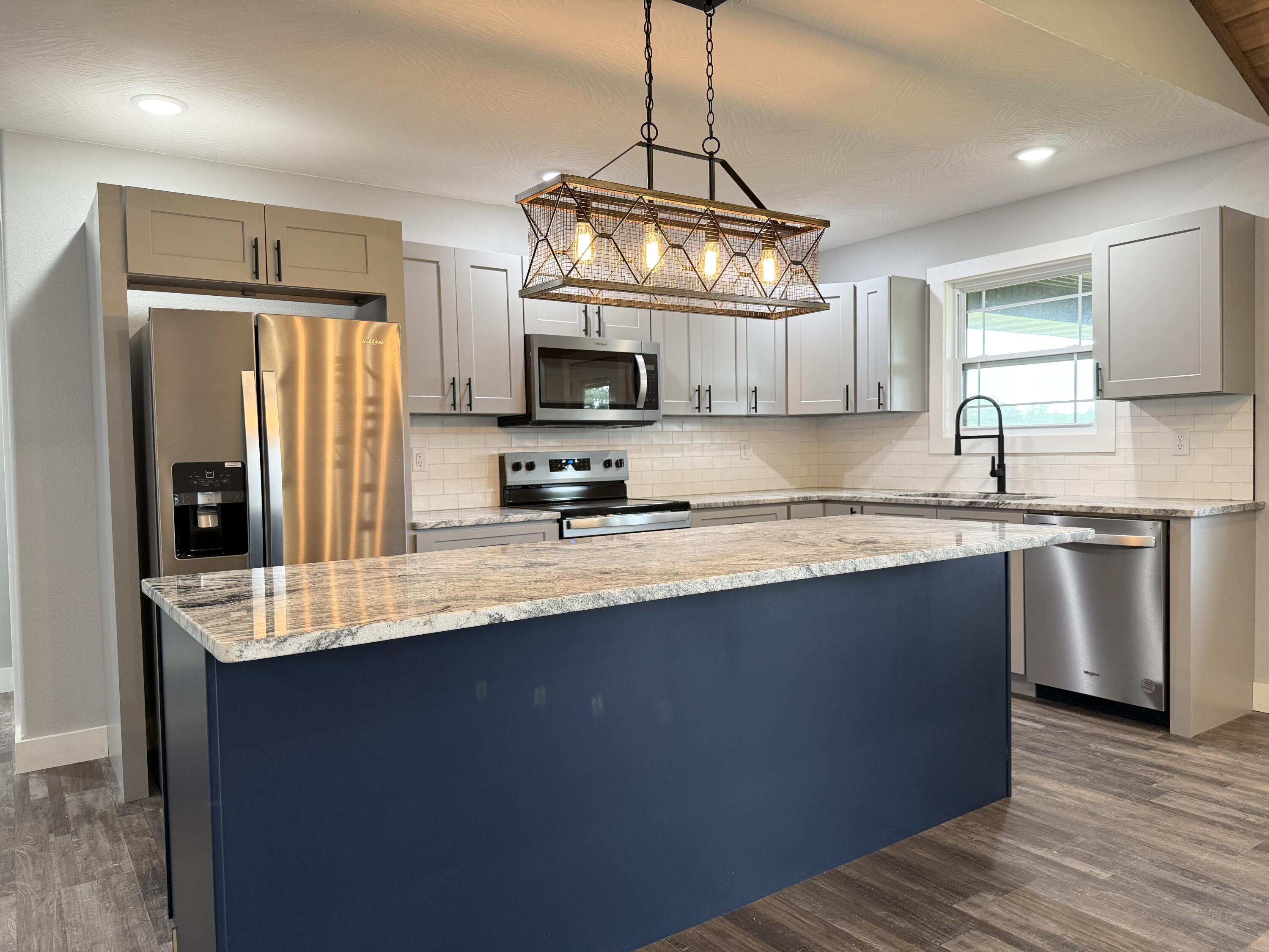 185 Sunshine Avenue Property Photo 10