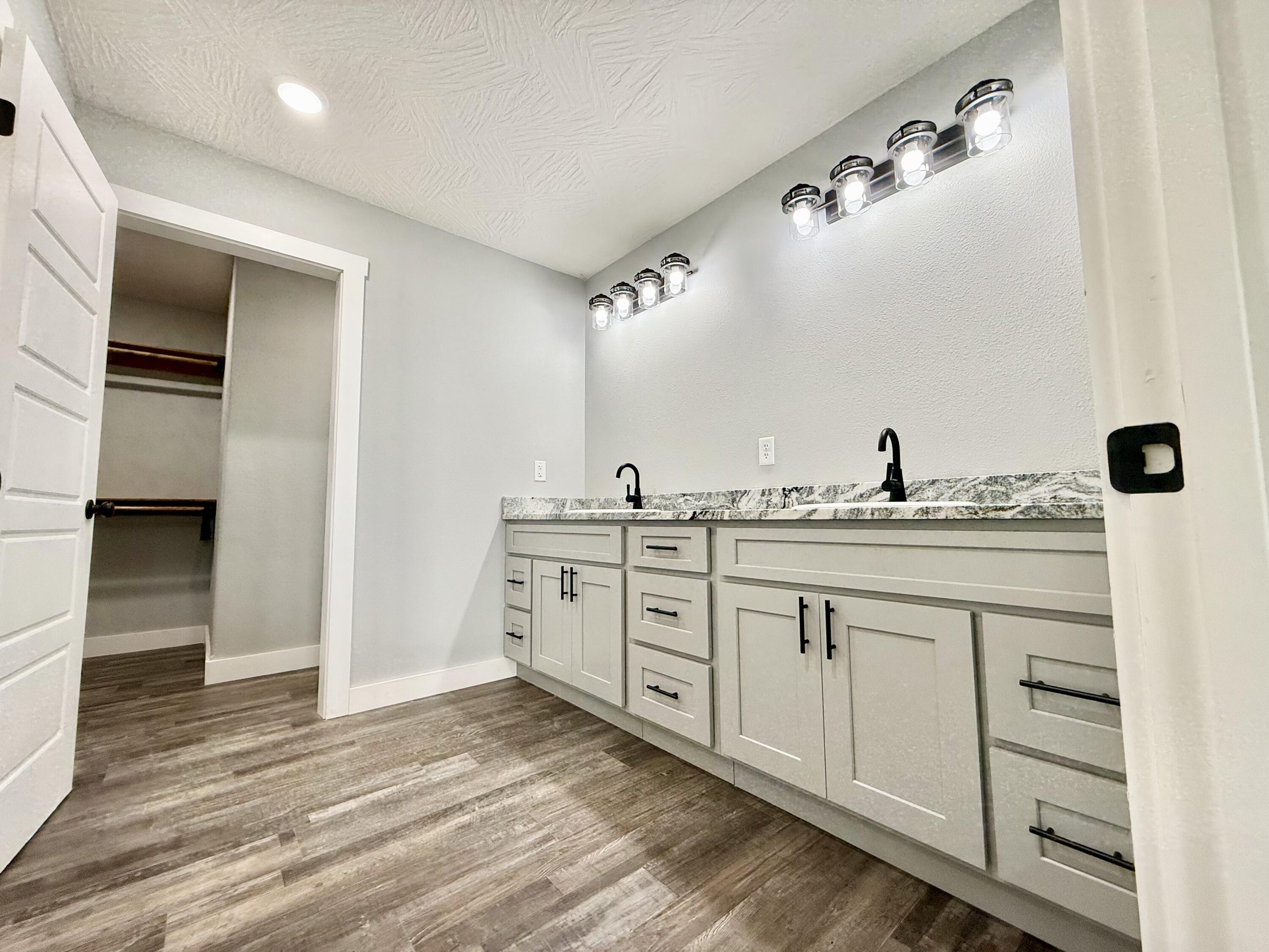 185 Sunshine Avenue Property Photo 14