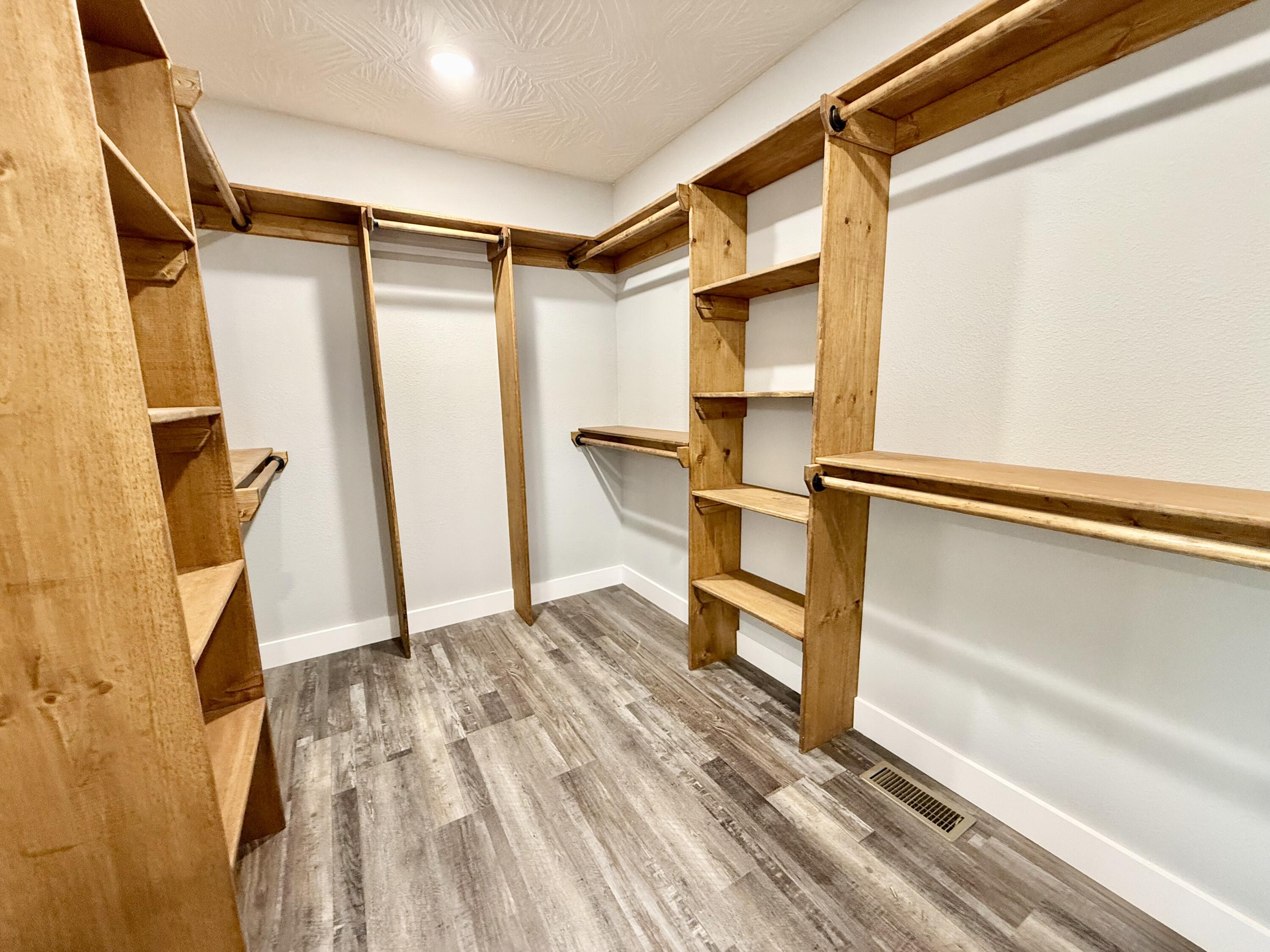 185 Sunshine Avenue Property Photo 16