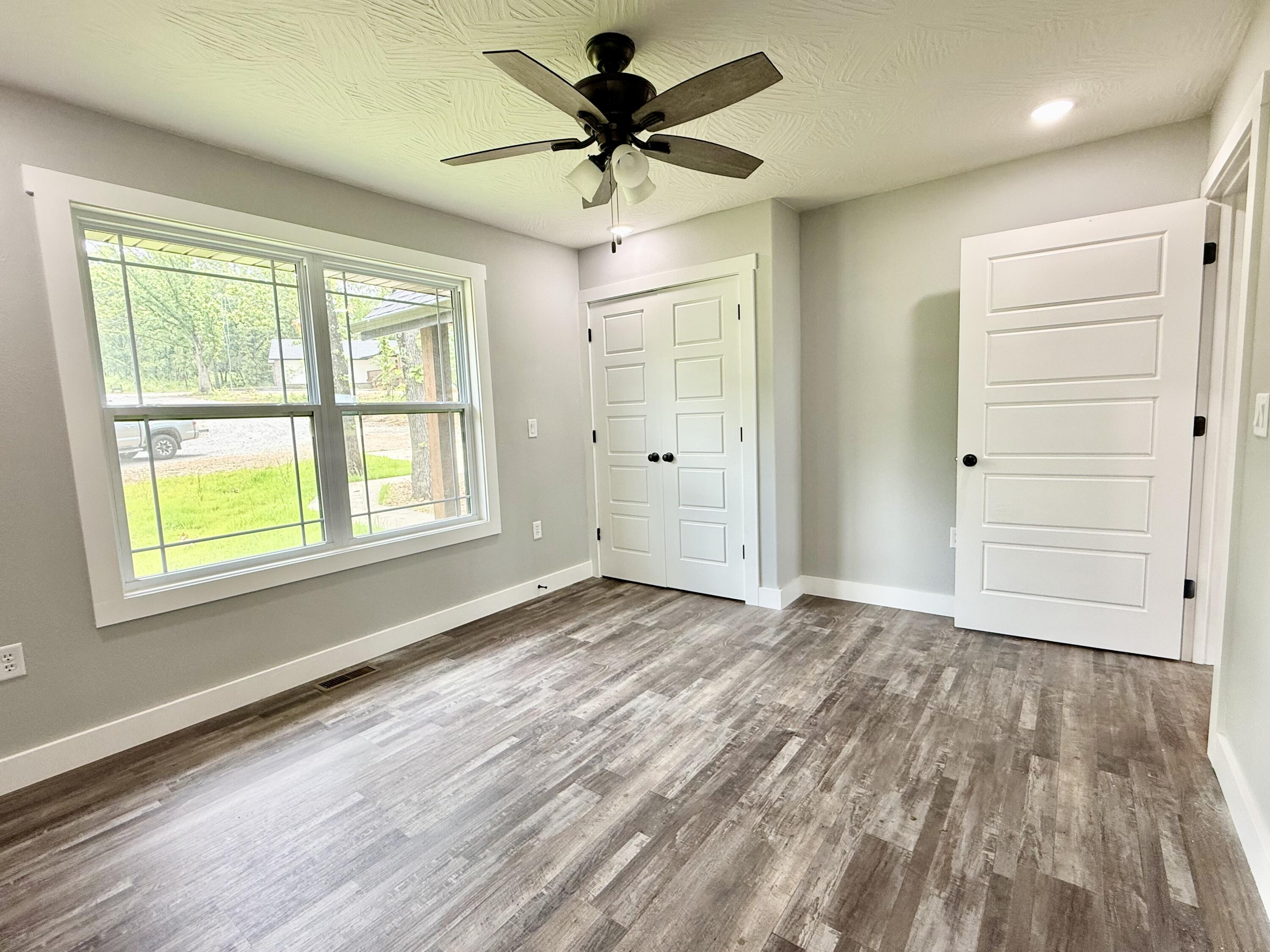 185 Sunshine Avenue Property Photo 18