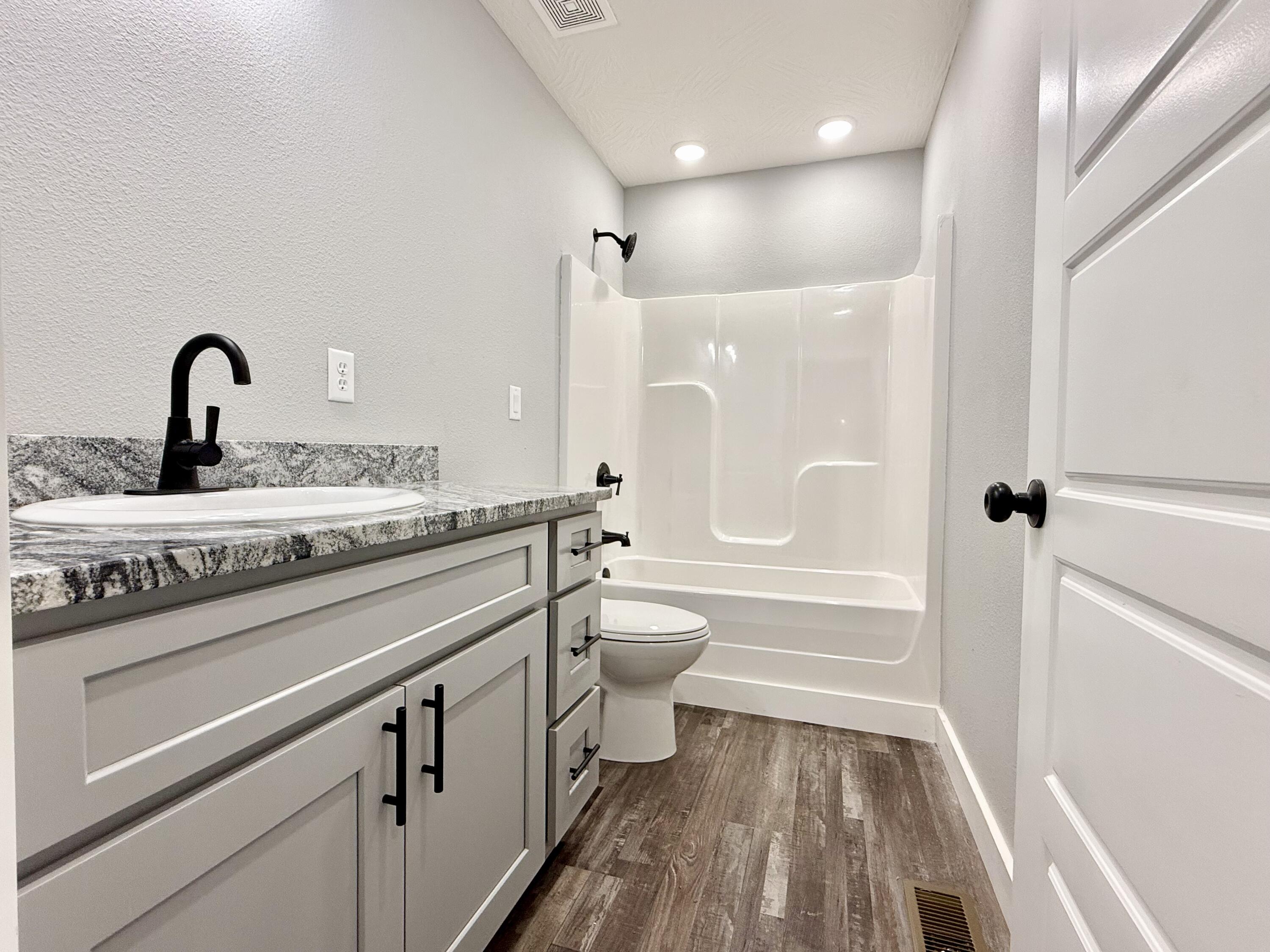 185 Sunshine Avenue Property Photo 19