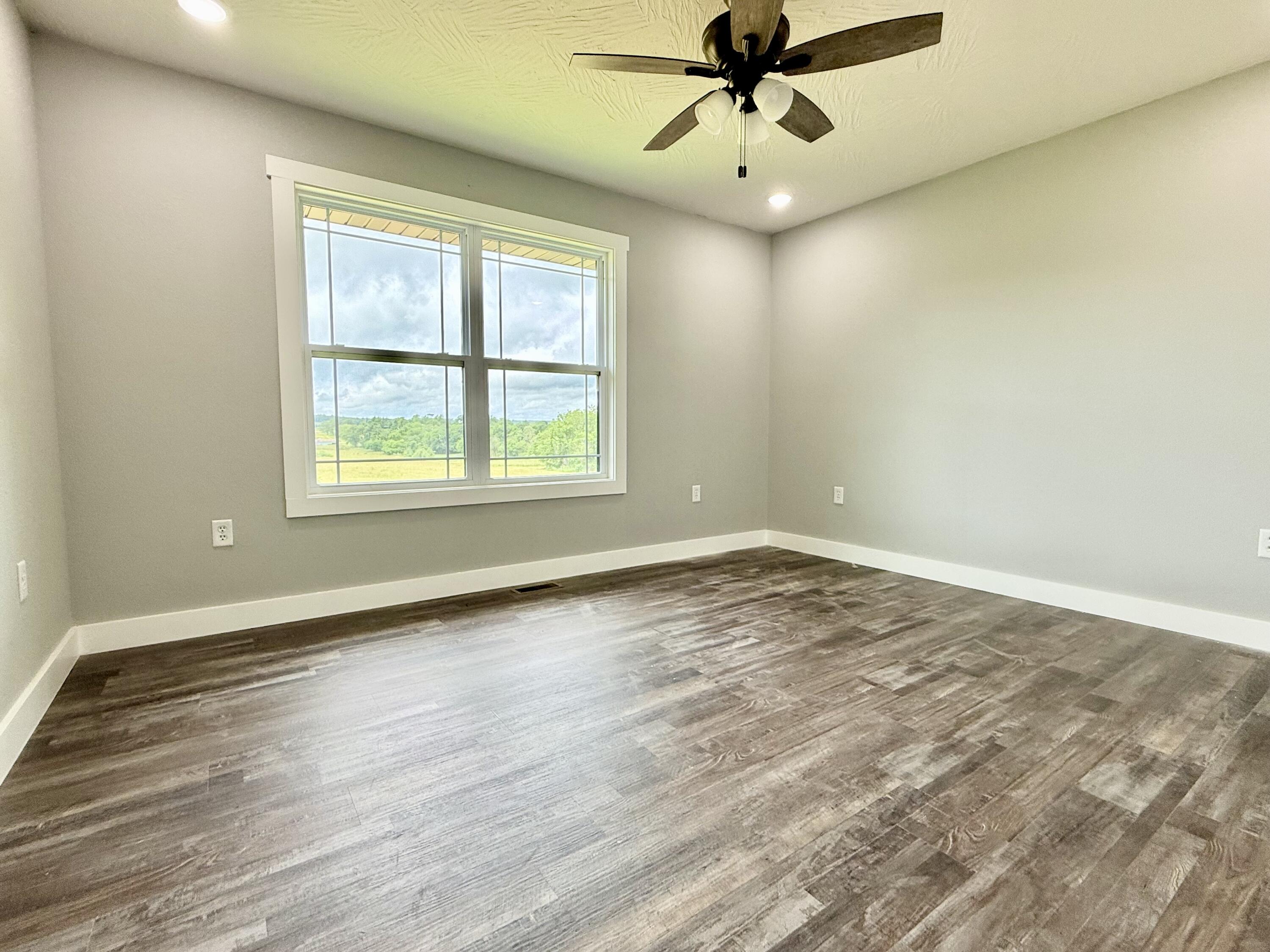 185 Sunshine Avenue Property Photo 20