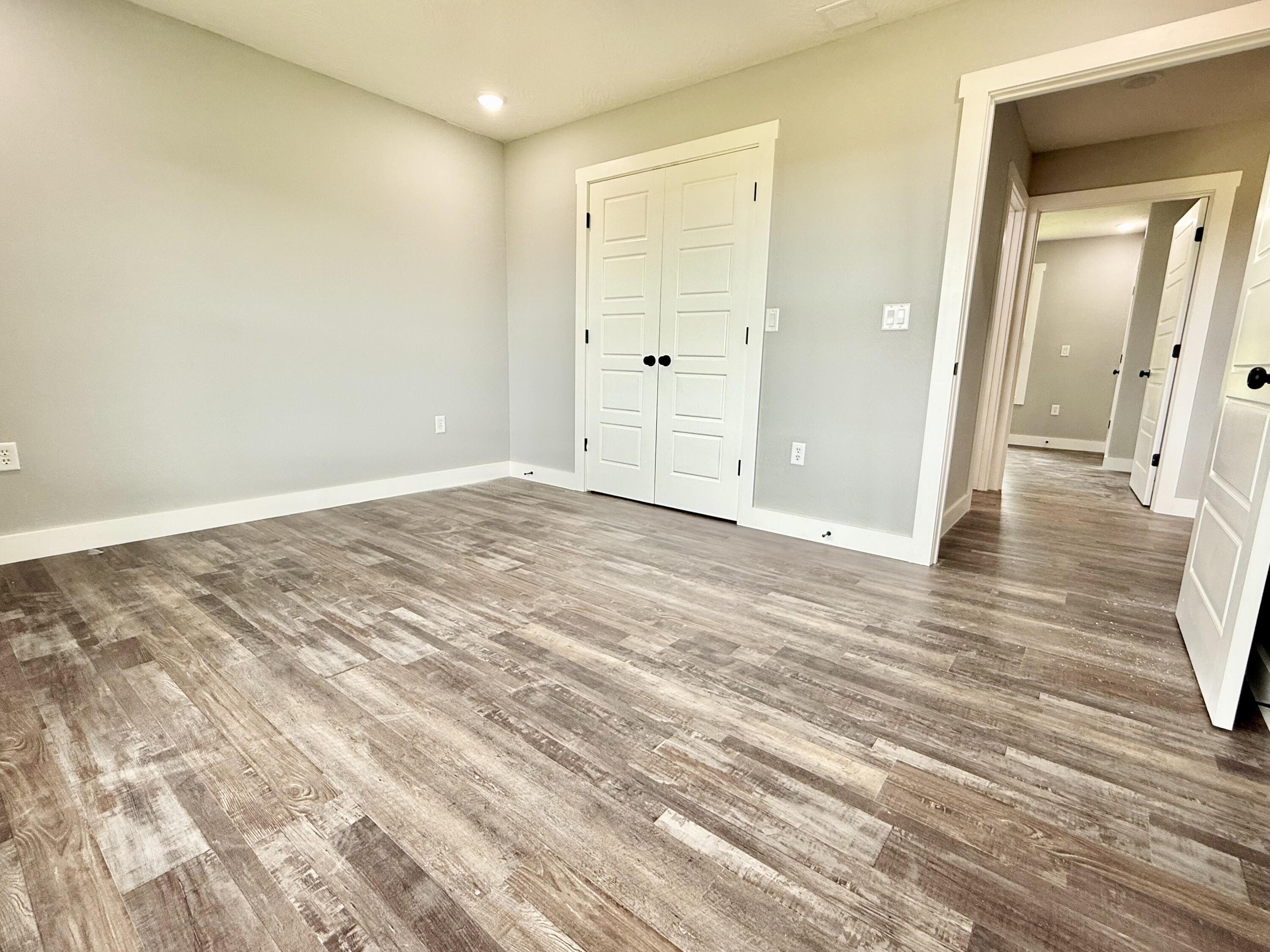 185 Sunshine Avenue Property Photo 21
