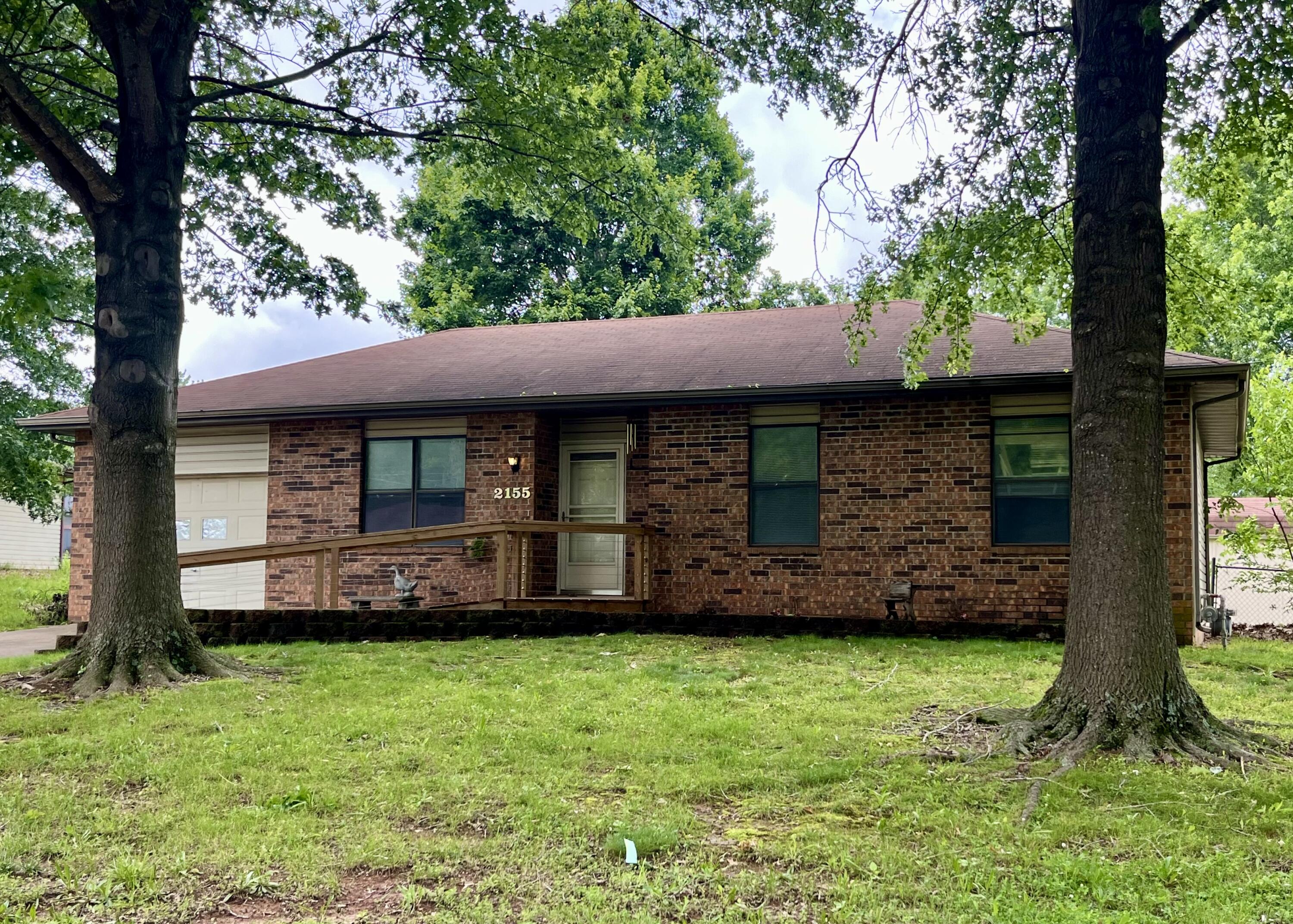 2155 East Redwood Street