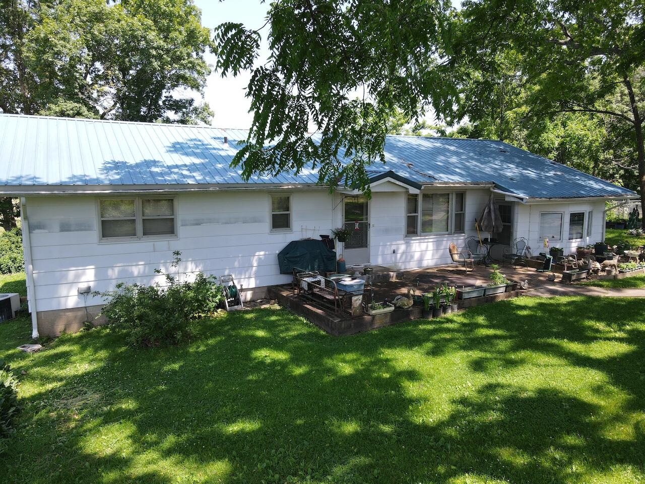 1208 South Highway 137 Property Photo 33