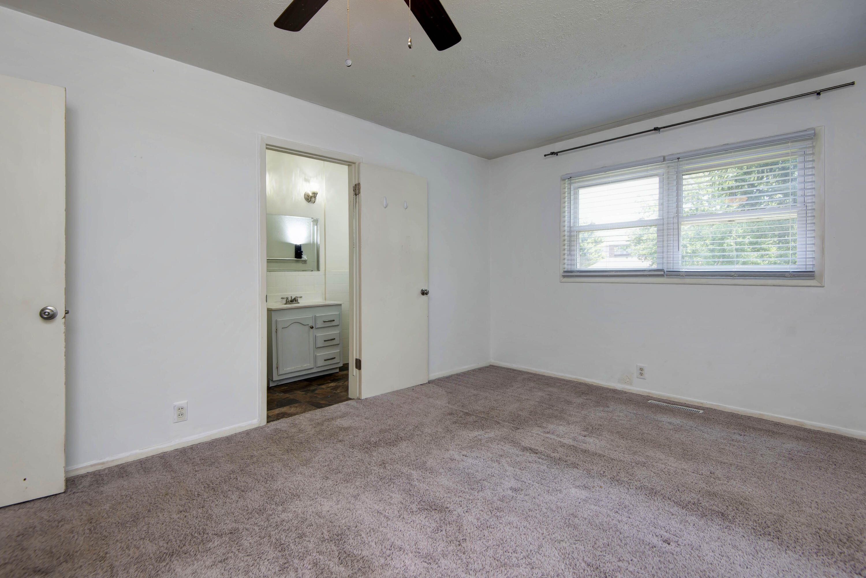 3019 South Dayton Avenue Property Photo 10